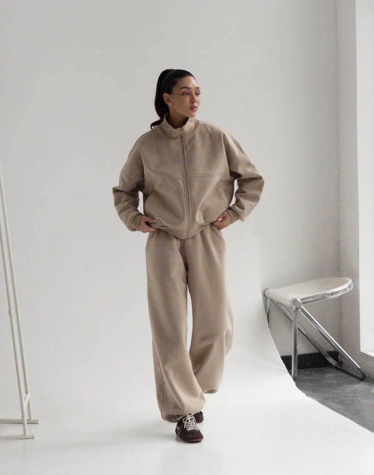 Штани з начосом на затяжках по низу, лате - Фото 7