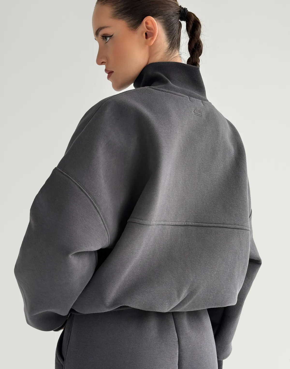 Світшот на блискавці з декоративними швами з начосом, графітовий - Фото 2