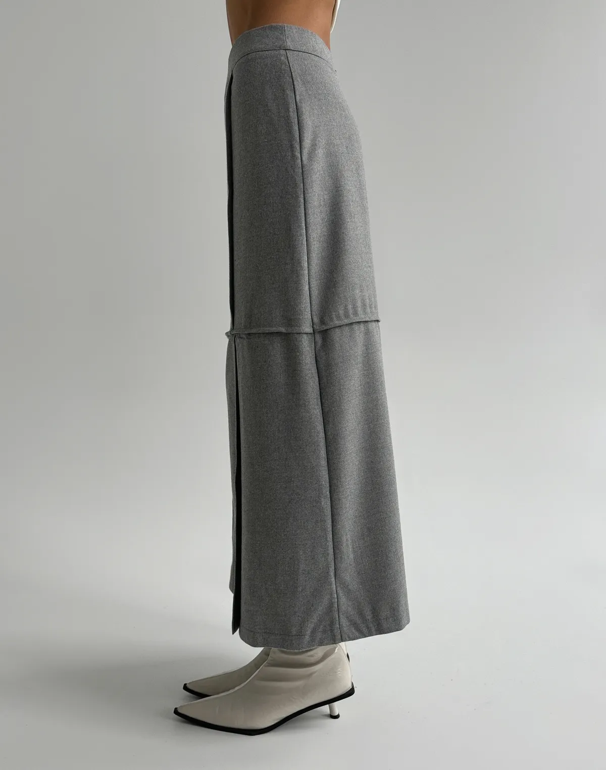 Spódnica midi z dekoracyjnymi szwami, idealna na sezon jesienno-zimowy, szary - Фото 6