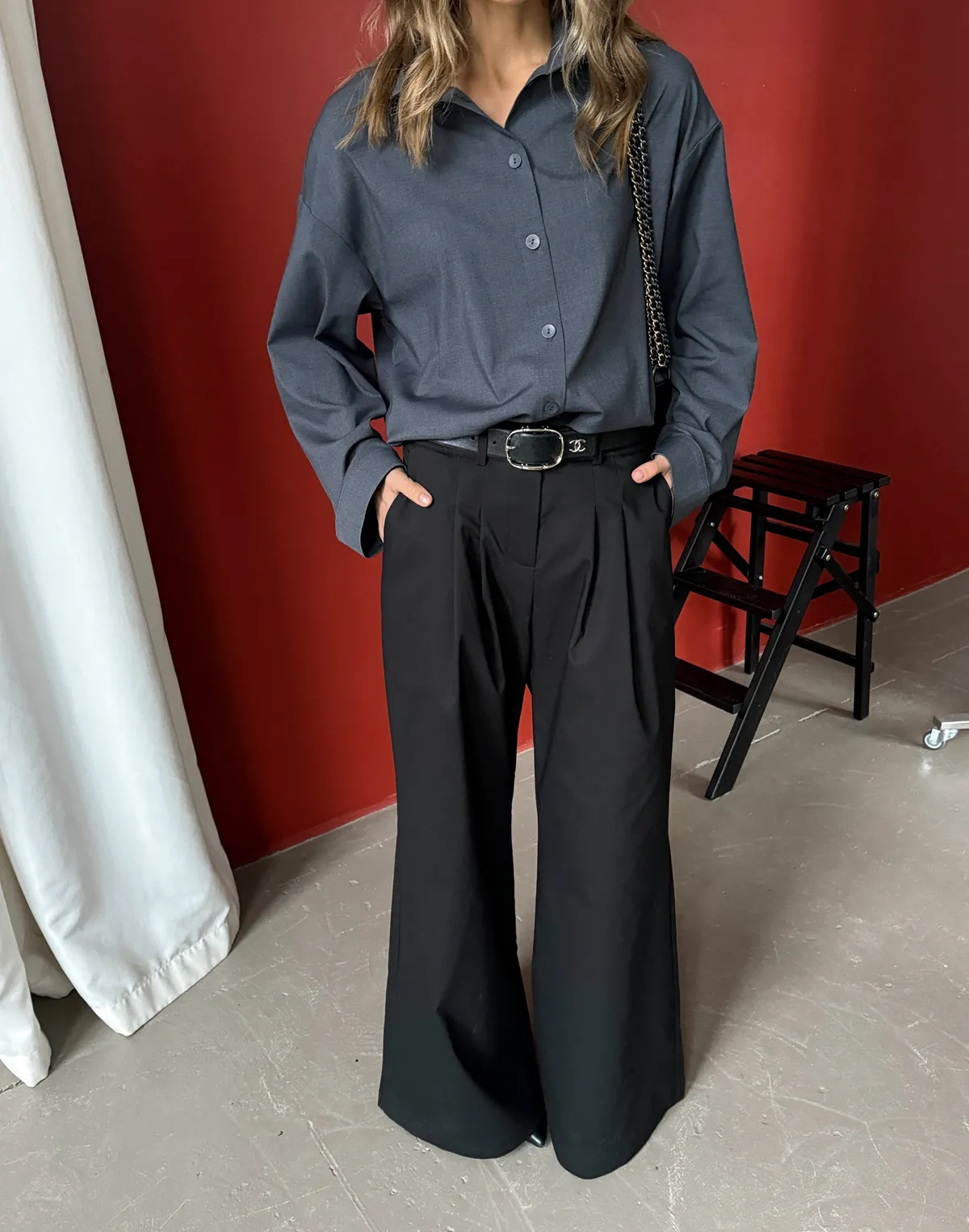 Штани базові котонові прямого крою, чорні - Фото 7