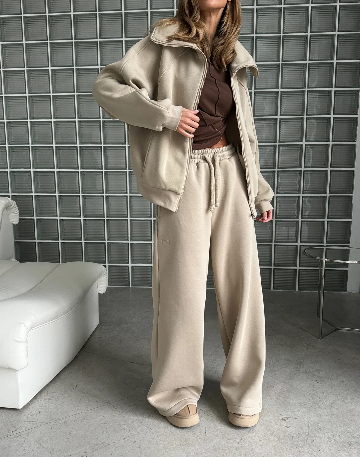 Комплект зимовий з начосом світшот з високим воротом та штани вільного крою, світло-кавові - Фото 1