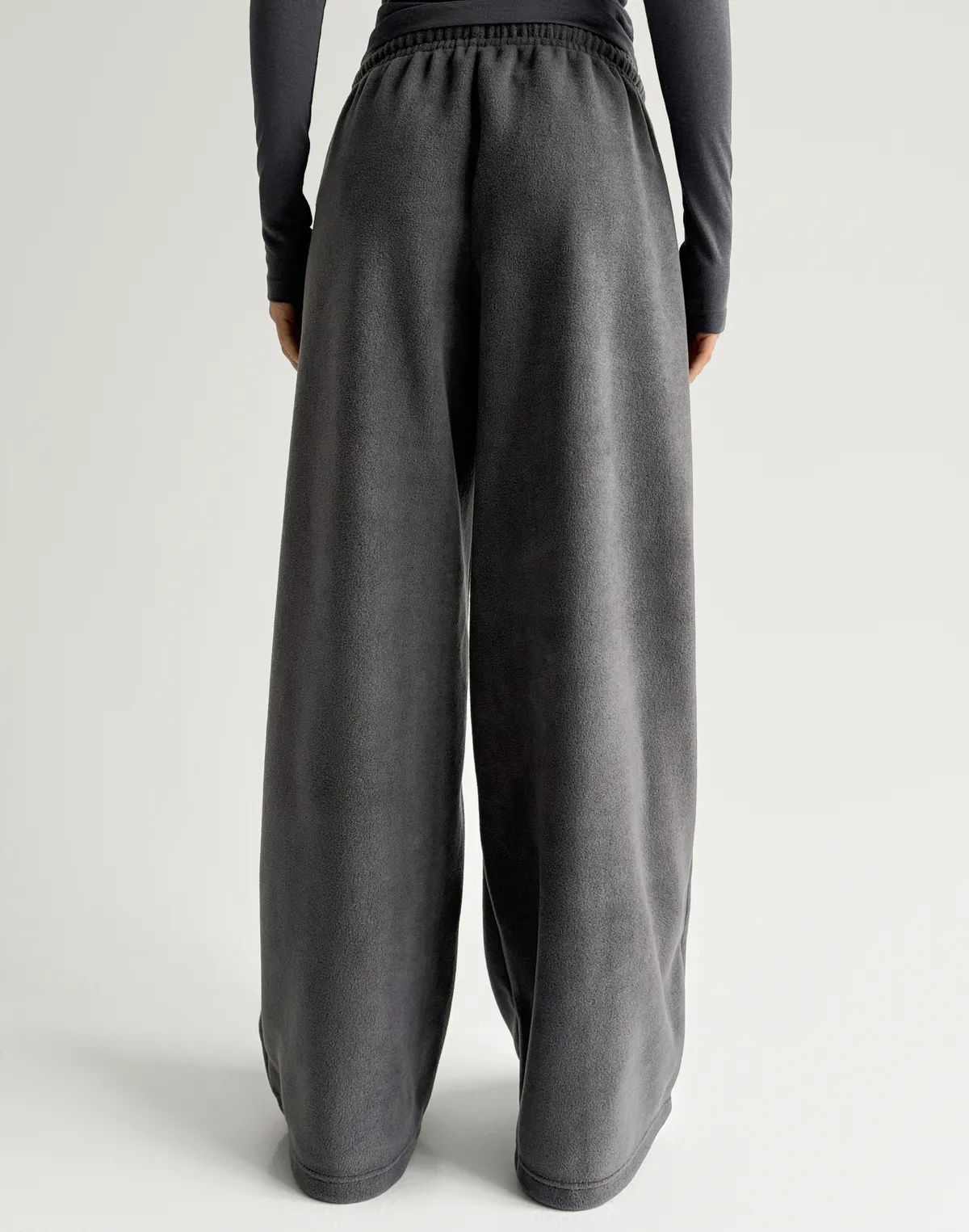 Штани жіночі спортивні флісові вільного крою, темно-сірий - Фото 2
