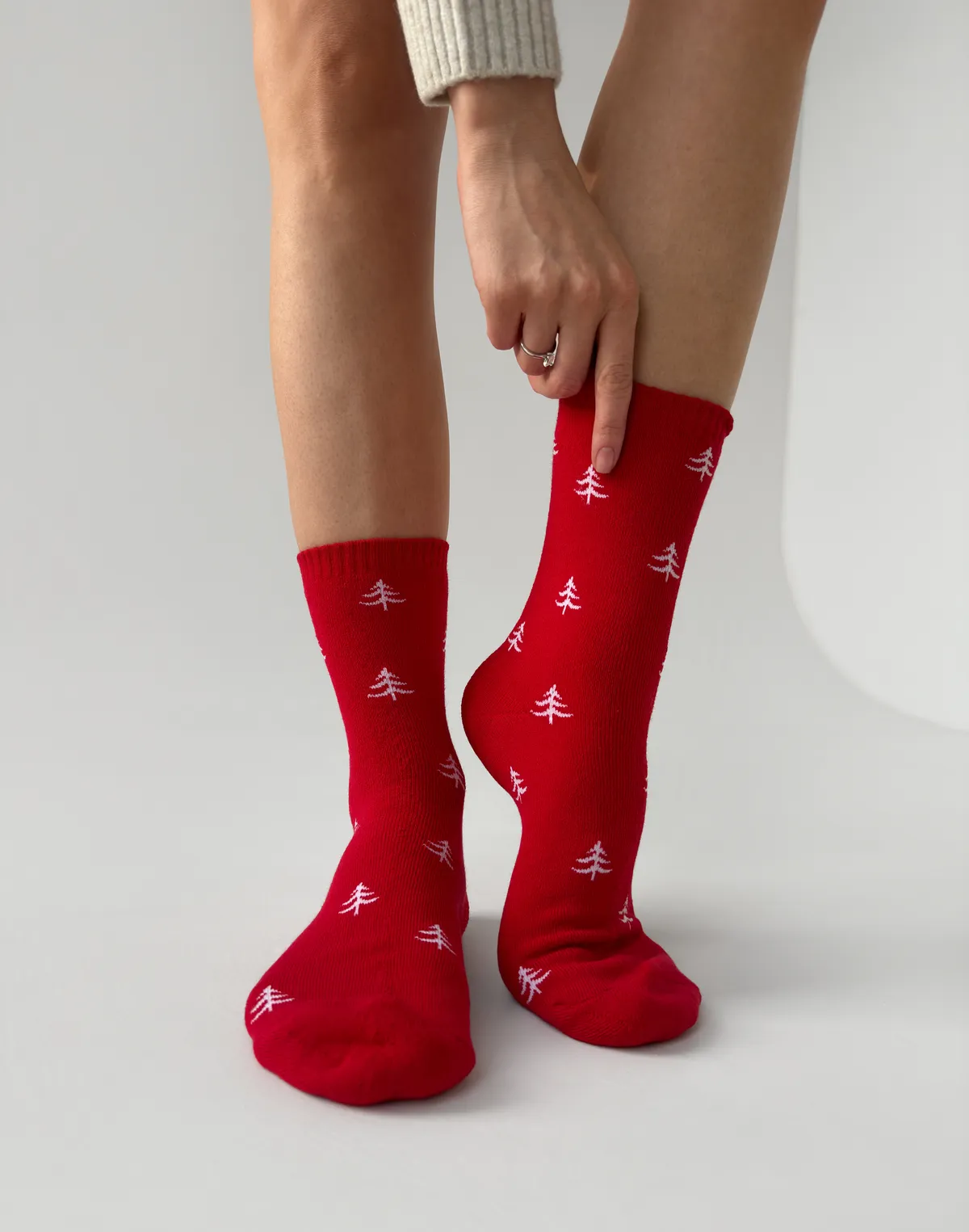Zimowe skarpetki z noworocznym wzorem „choinki”, czerwone - Фото 6