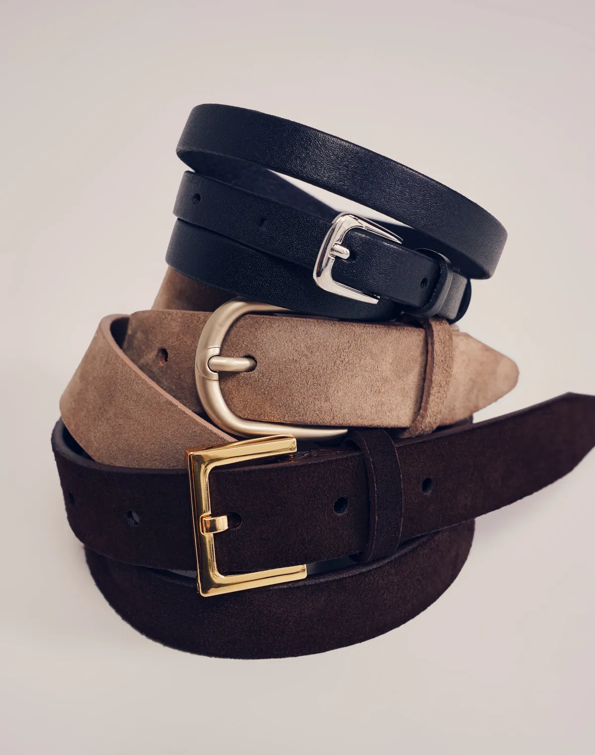 Замшевий ремінь з овальною пряжкою, бежевий - Фото 8