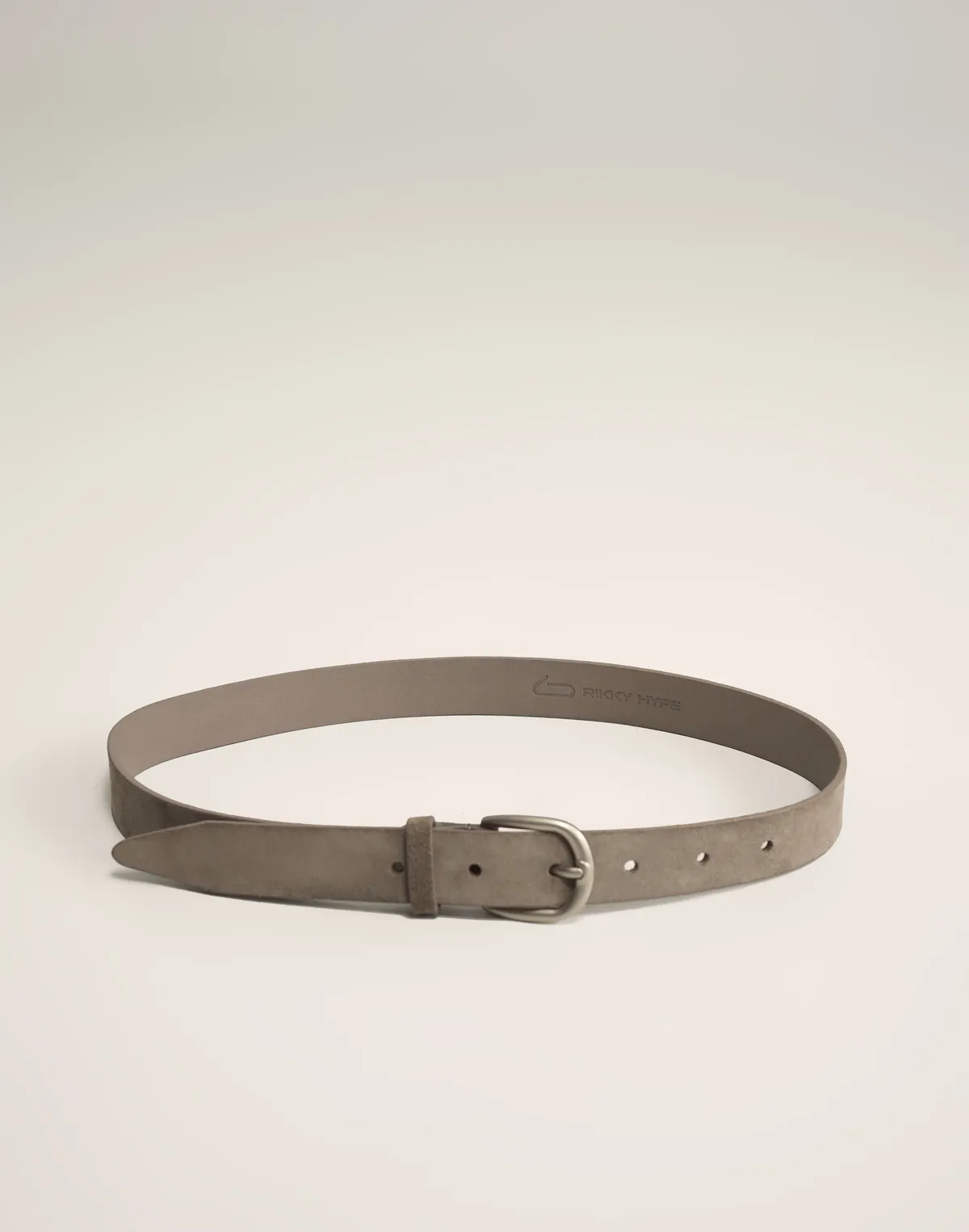 Замшевий ремінь з овальною пряжкою, бежевий - Фото 1