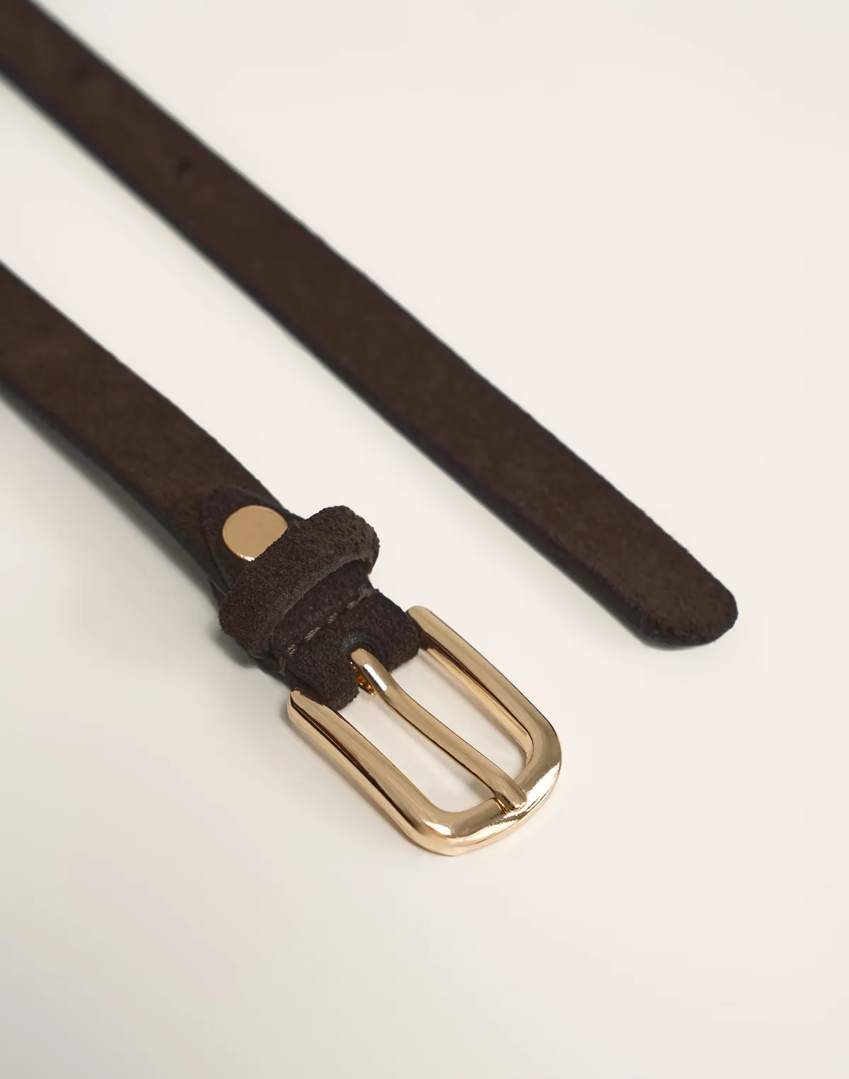 Тонкий ремінь з натуральної замши, шоколадний - Фото 2