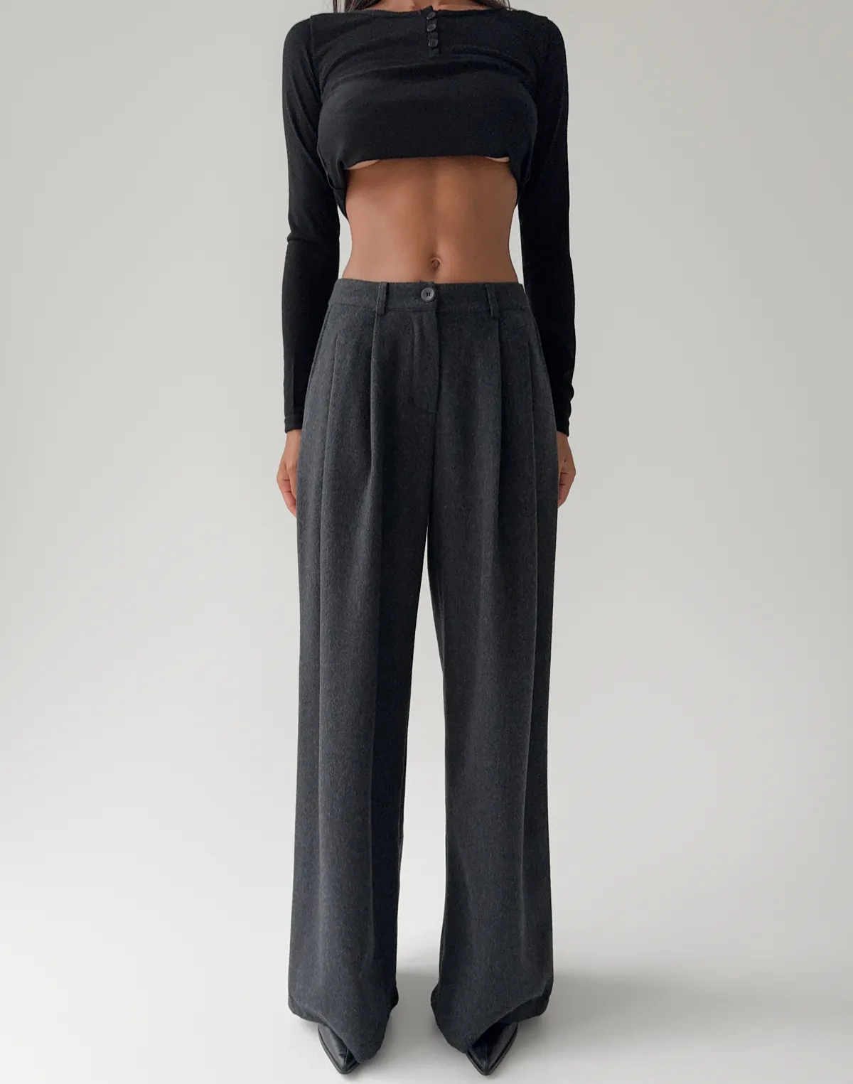 Zimowe spodnie oversize z 40% wełny, grafitowe - Фото 7