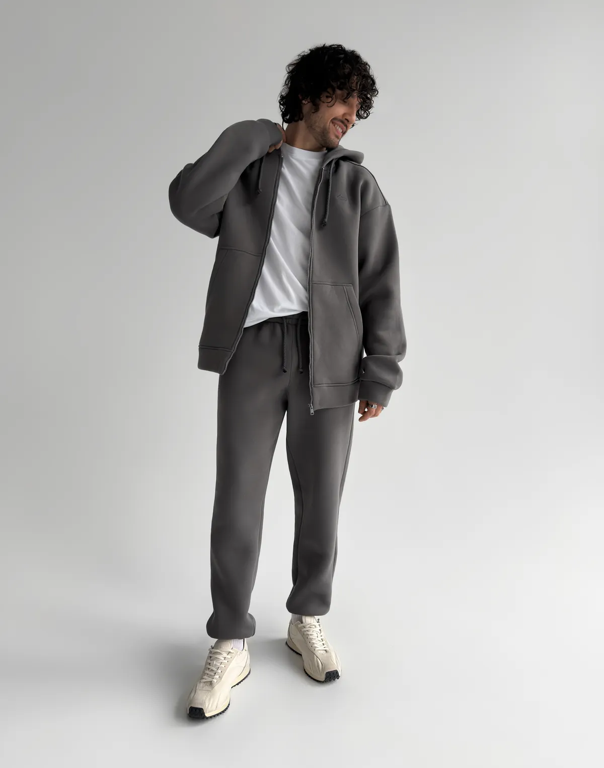 Комплект чоловічій з начосом зіпер з капюшоном та штани спортивні, темно-сірі - Фото 1