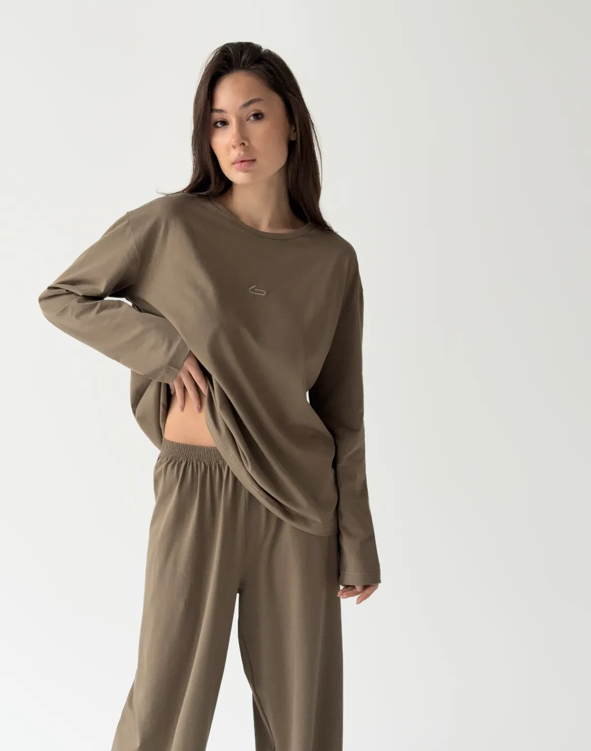 Піжамний лонгслів з ніжної бавовняної тканини, коричневий - Фото 7