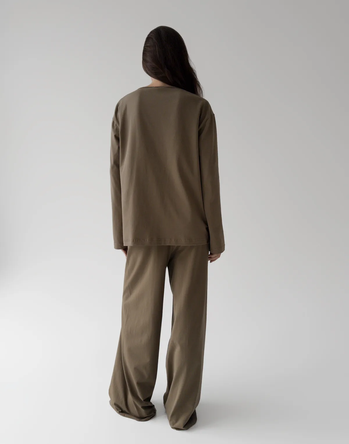 Комплект піжамний з ніжної бавовняної тканини лонгслів та штани, коричневі - Фото 2