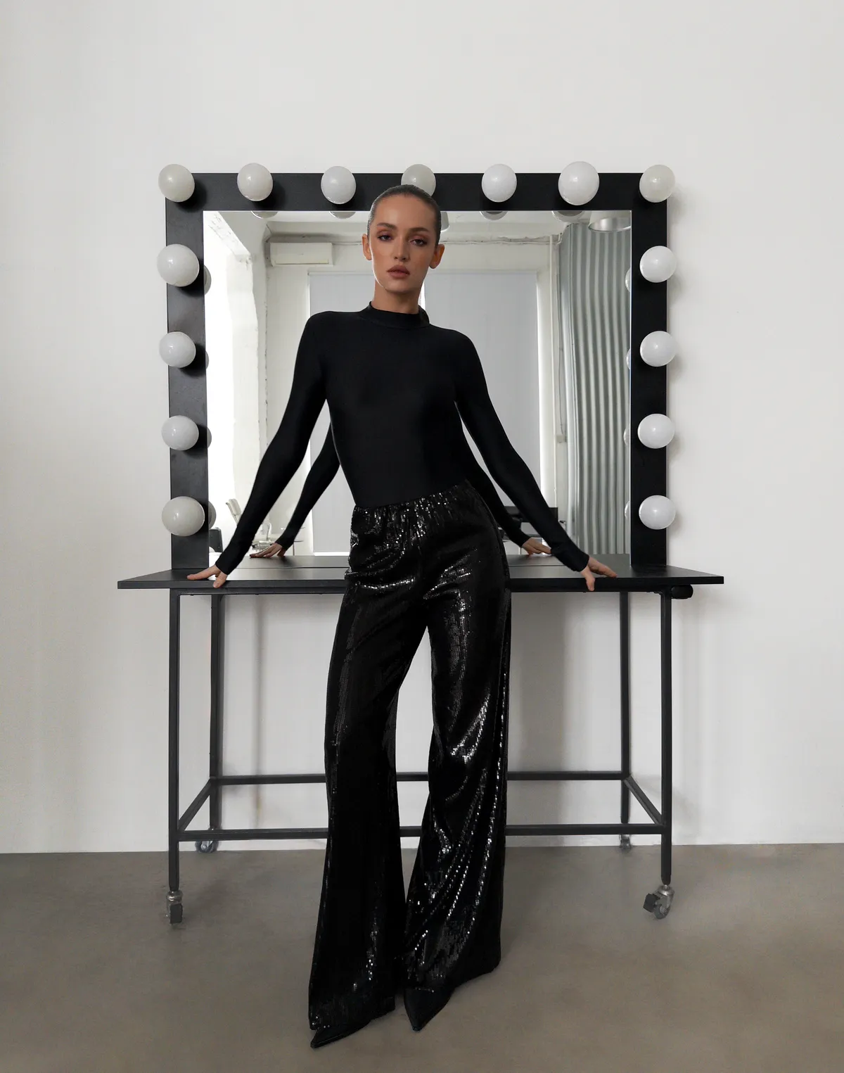 Штани з паєтками, чорні - Фото 8