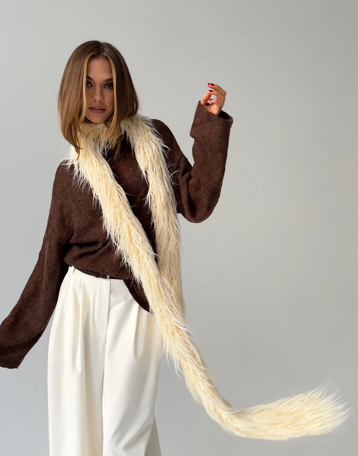 Шарф з екохутра, топлене молоко - Фото 1