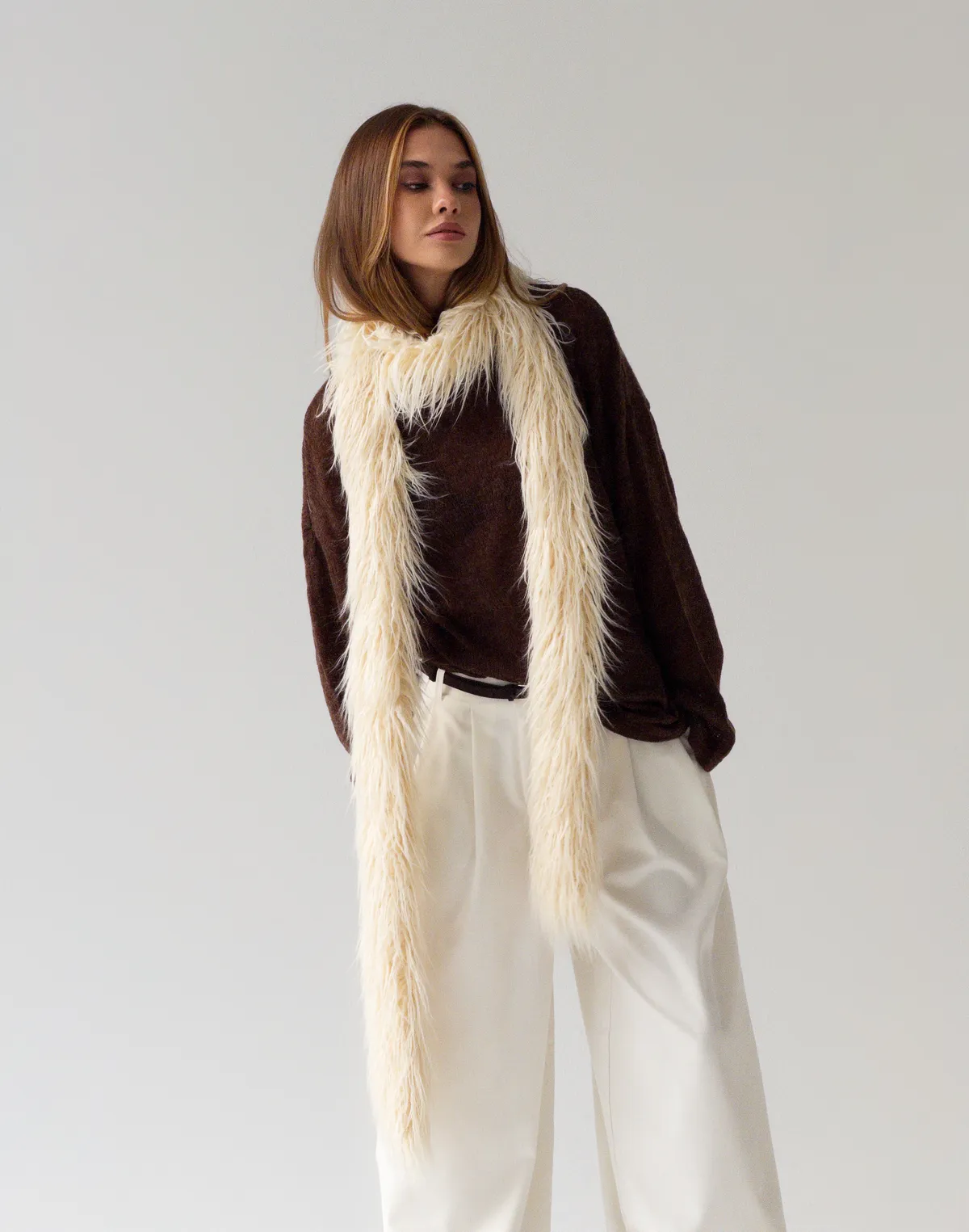 Шарф з екохутра, топлене молоко - Фото 4