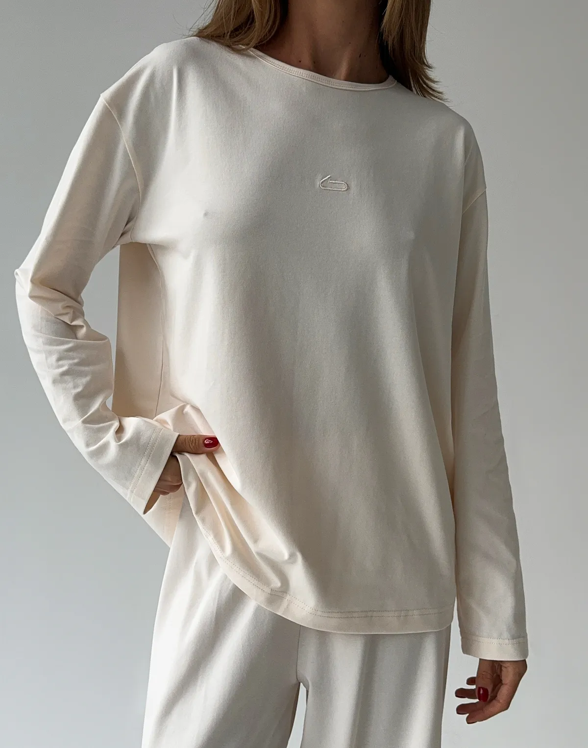 Піжамний лонгслів з ніжної бавовняної тканини, екрю - Фото 1