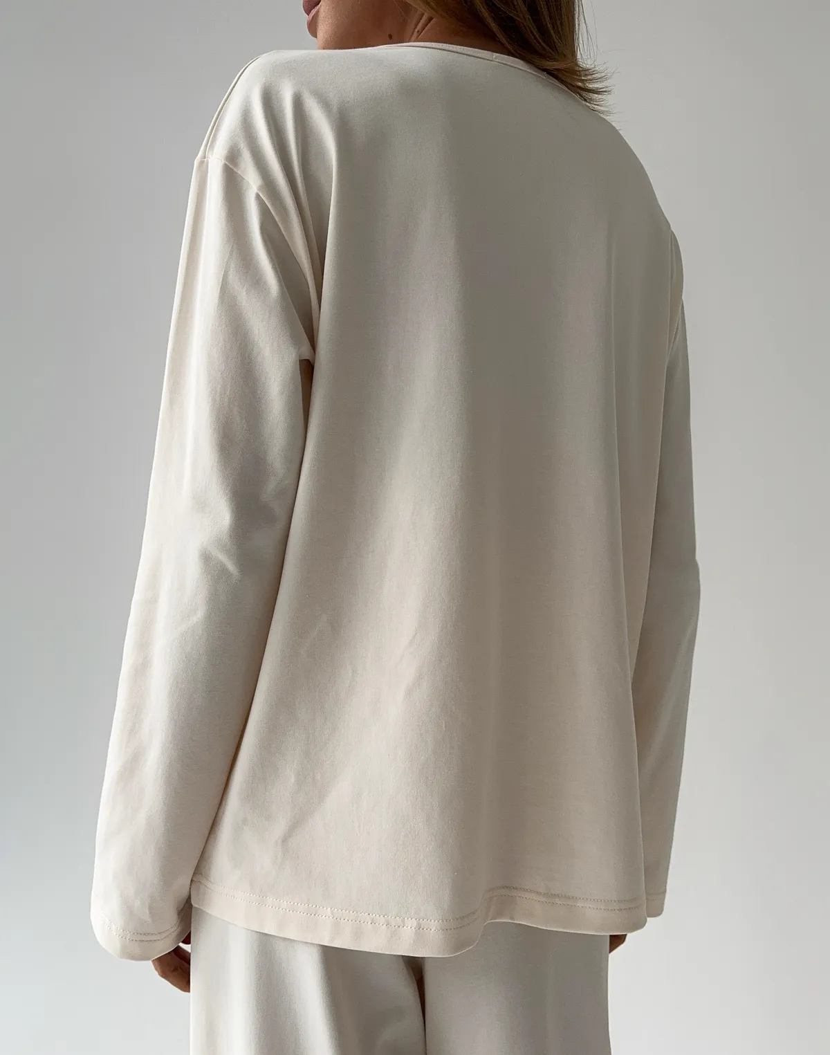 Піжамний лонгслів з ніжної бавовняної тканини, екрю - Фото 2