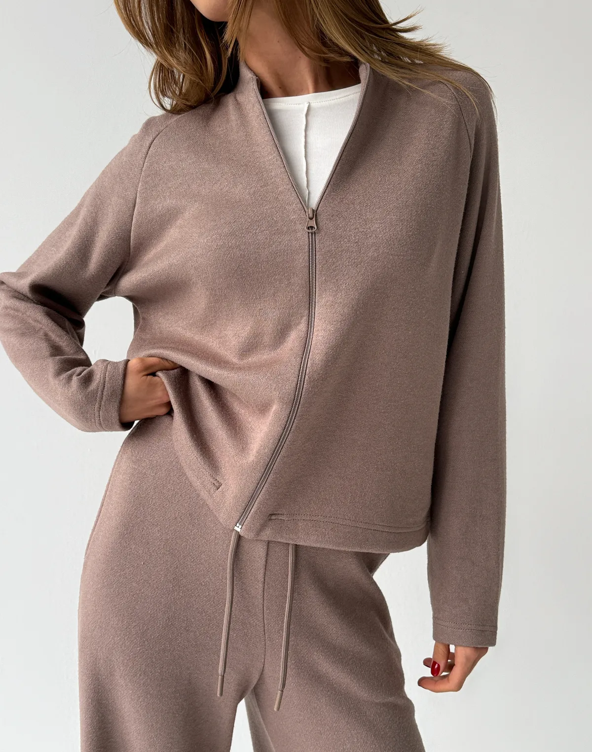 Бомбер з ефектом ангори, капучіно - Фото 8