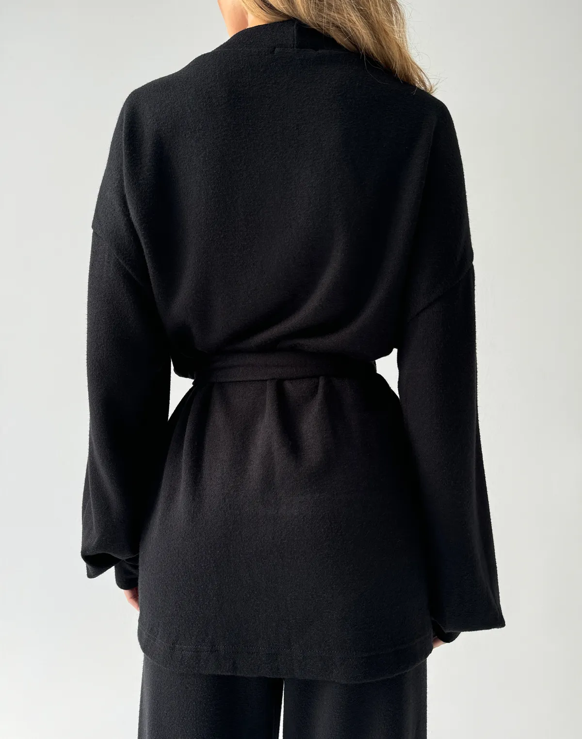 Кофта-кімоно з тканини з імітацією ангори, чорна - Фото 2