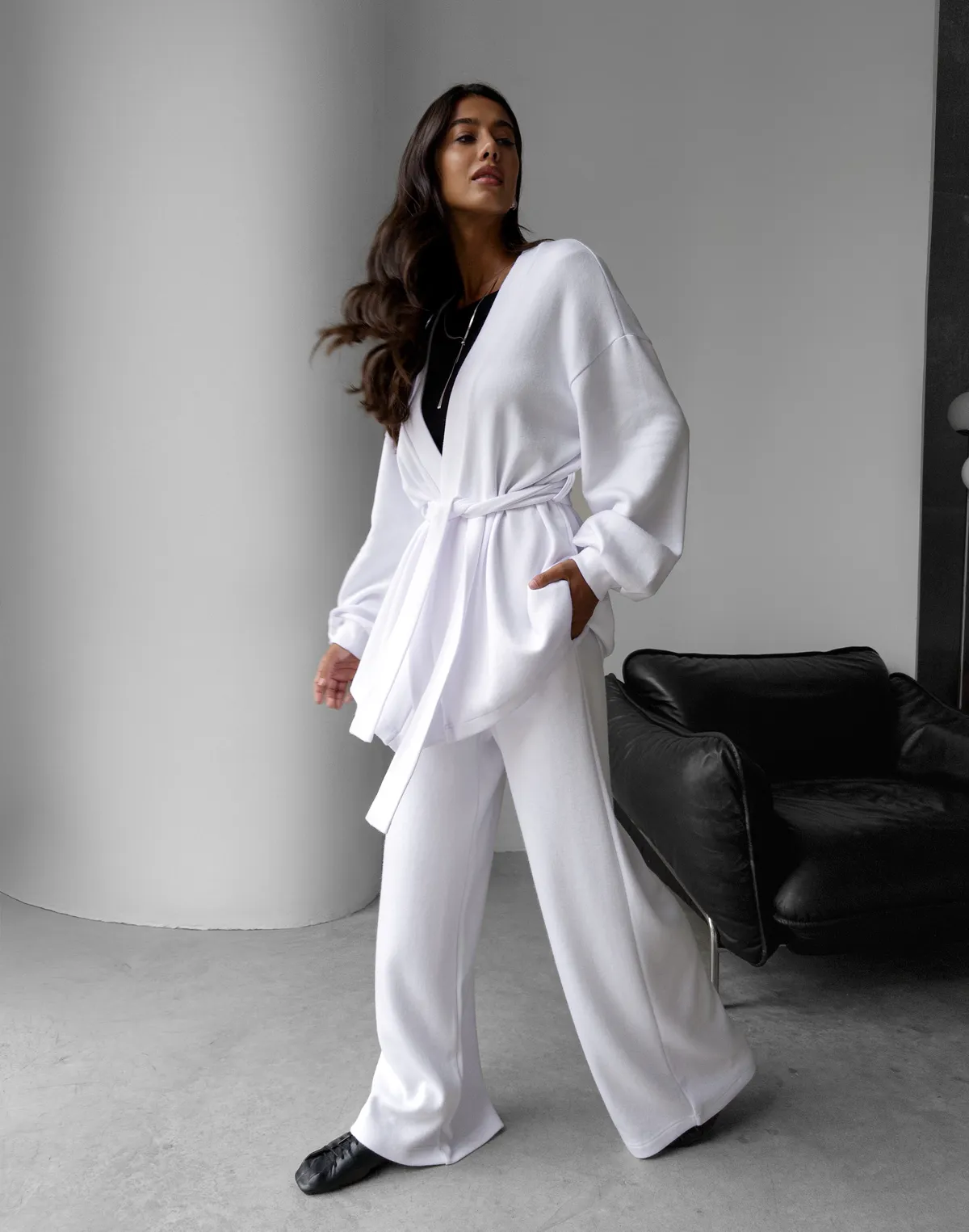 Кофта-кімоно з тканини з імітацією ангори, біла - Фото 6