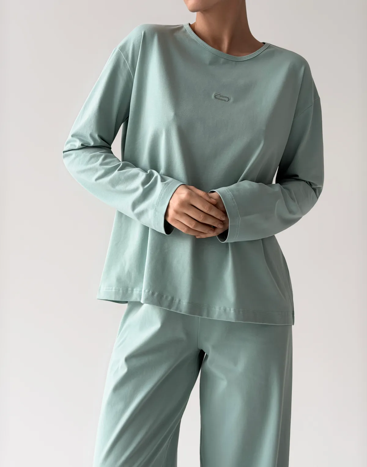 Піжамний лонгслів з ніжної бавовняної тканини, ментоловий - Фото 1