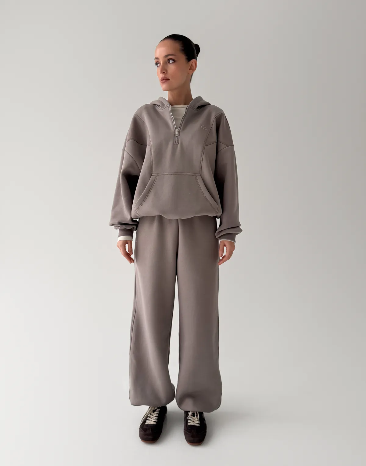 Комплект з начосом худі з блискавкою до середини та джогери оверсайз, сіро-кавові - Фото 7