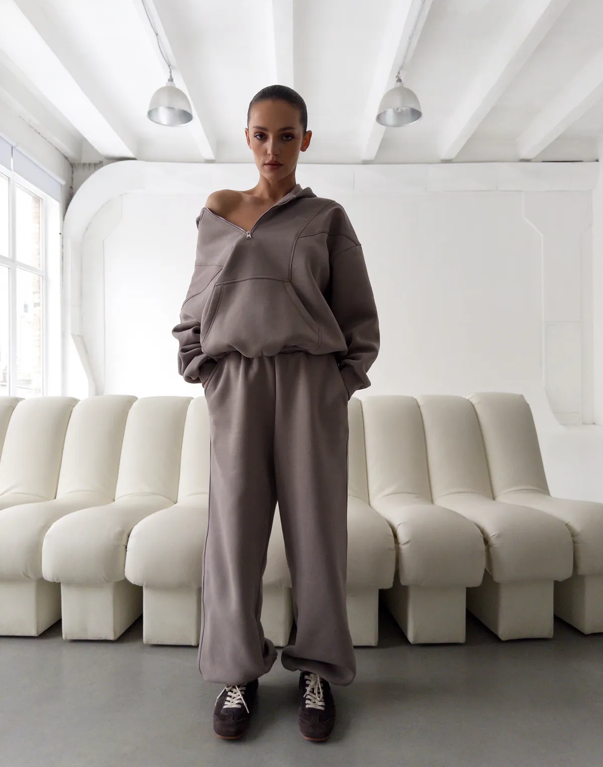 Комплект з начосом худі з блискавкою до середини та джогери оверсайз, сіро-кавові - Фото 3