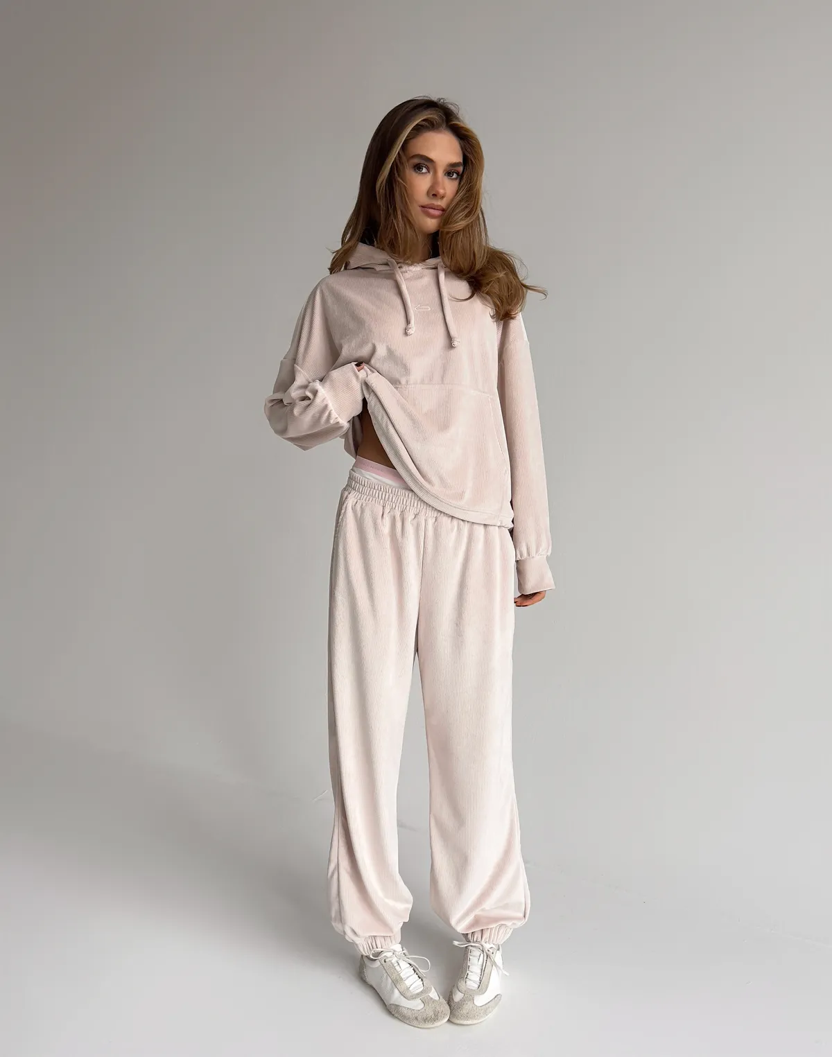Комплект весняний вельветовий худі та штани спортивні, пудровий беж - Фото 1