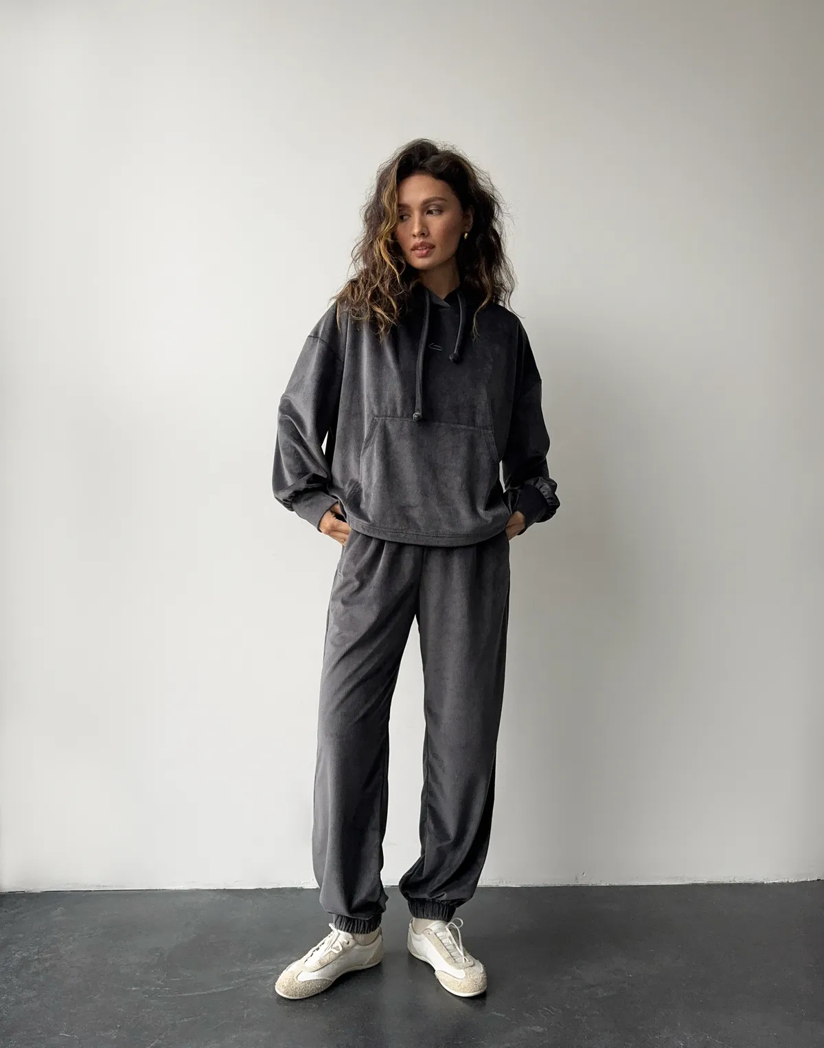 Комплект весняний вельветовий худі та штани спортивні, графітові - Фото 6