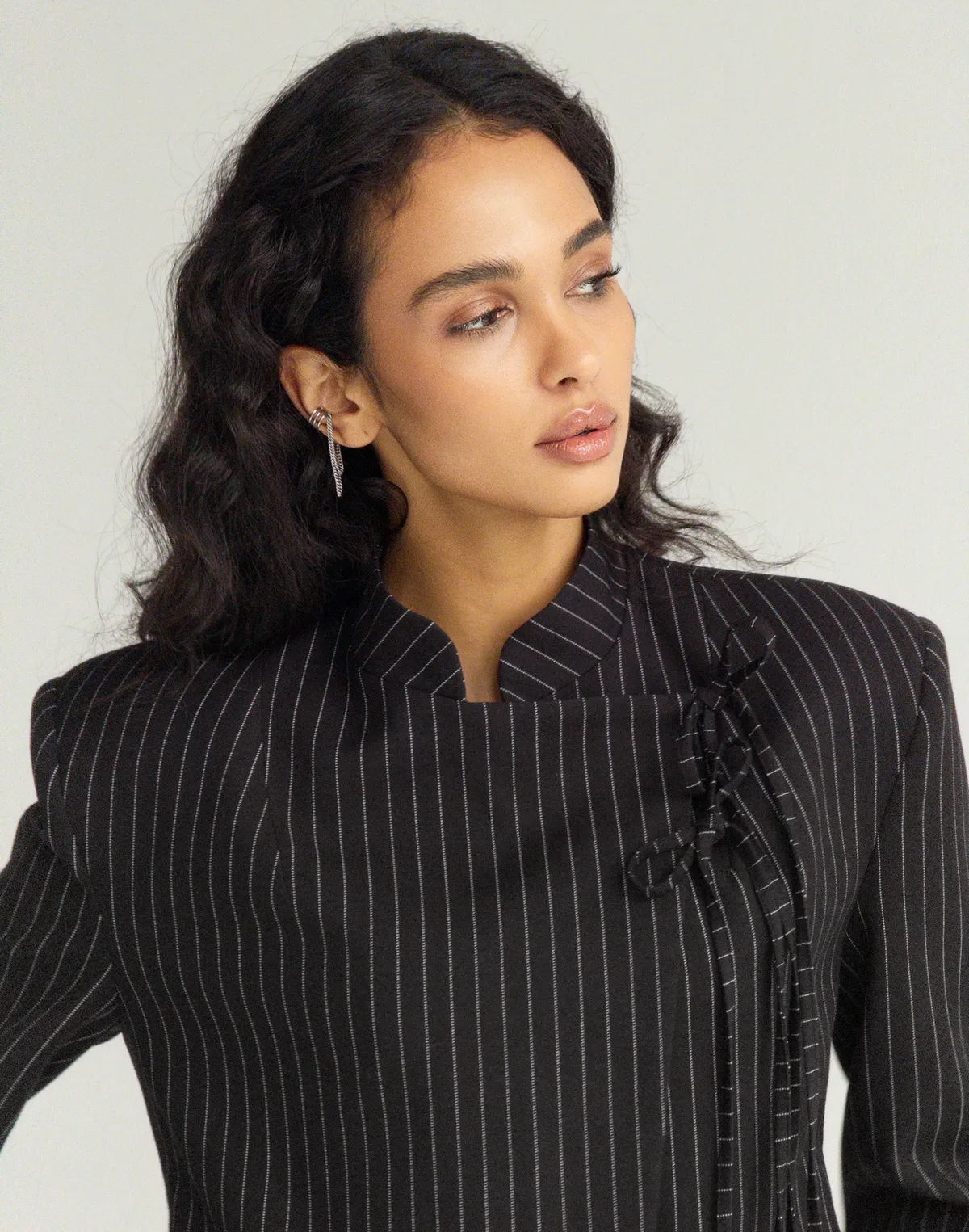 Жакет у смужку у азіатському стилі, чорний - Фото 8