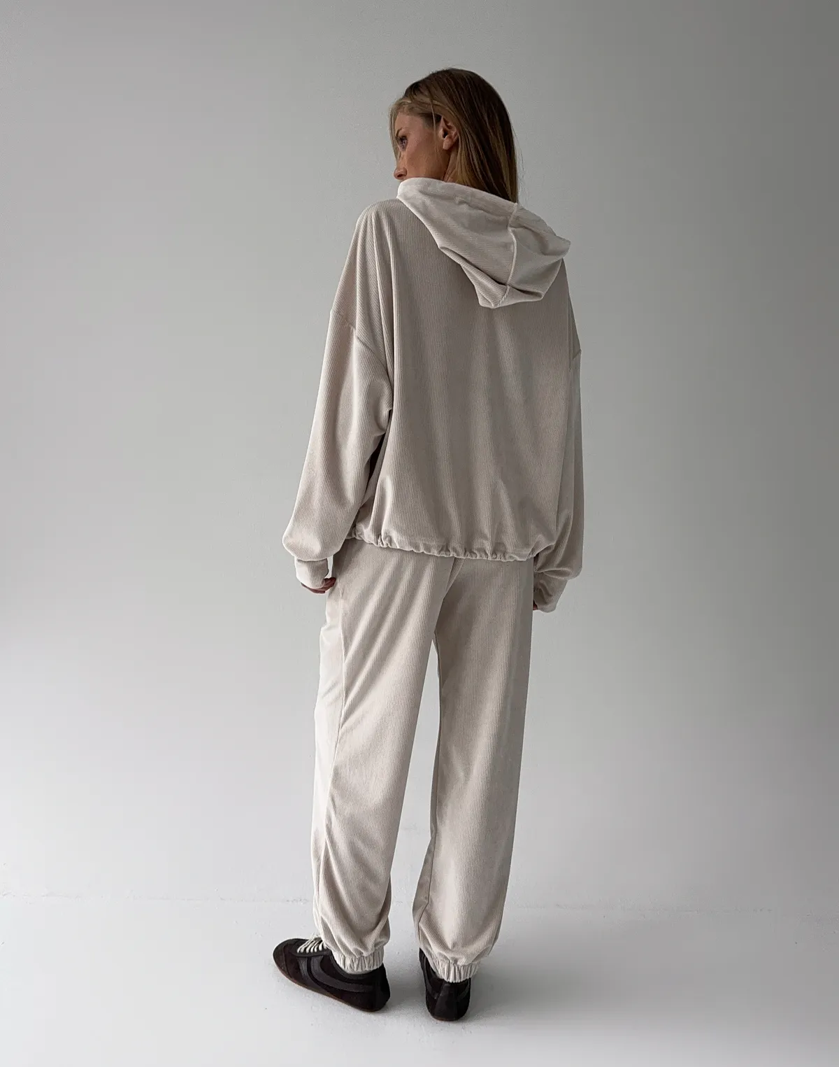 Комплект весняний вельветовий худі та штани спортивні, молочні - Фото 2