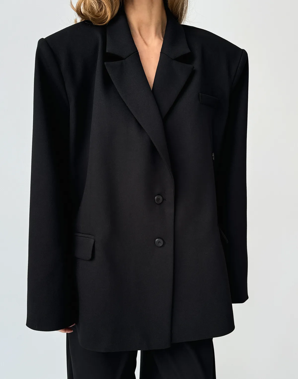 Жакет жіночий з можливістю асиметричного застібування, чорний - Фото 1