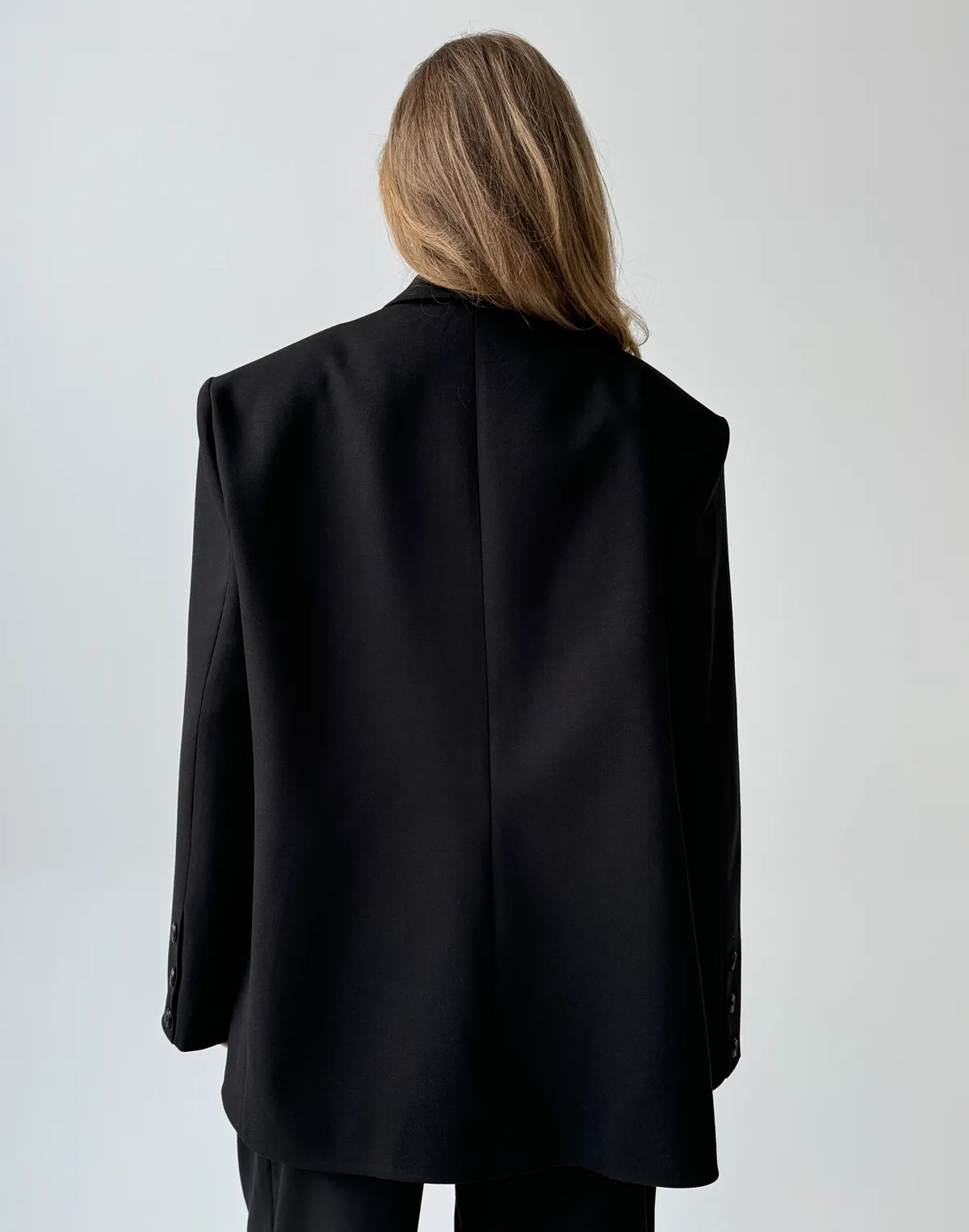 Жакет жіночий з можливістю асиметричного застібування, чорний - Фото 2