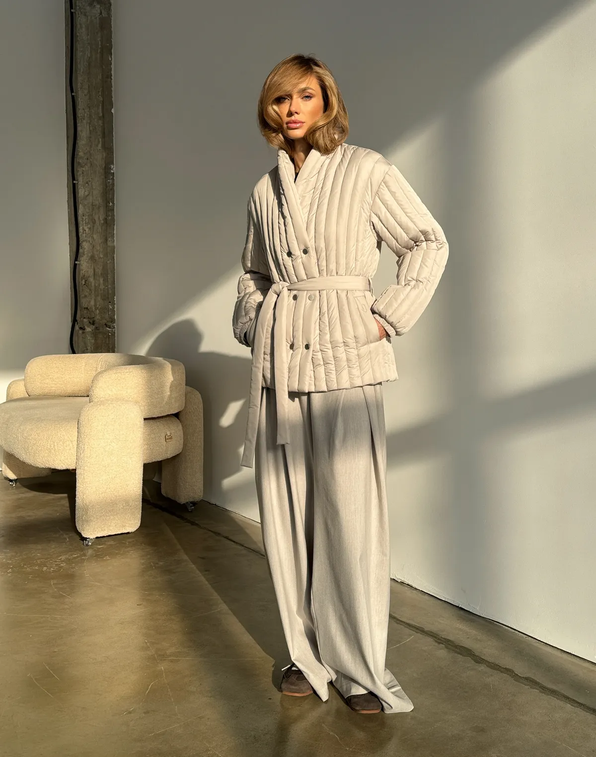 Куртка двухстороння весняна стьогана, бежева - Фото 3