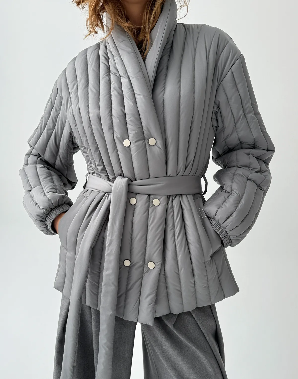 Куртка двухстороння весняна стьогана, сіра - Фото 1