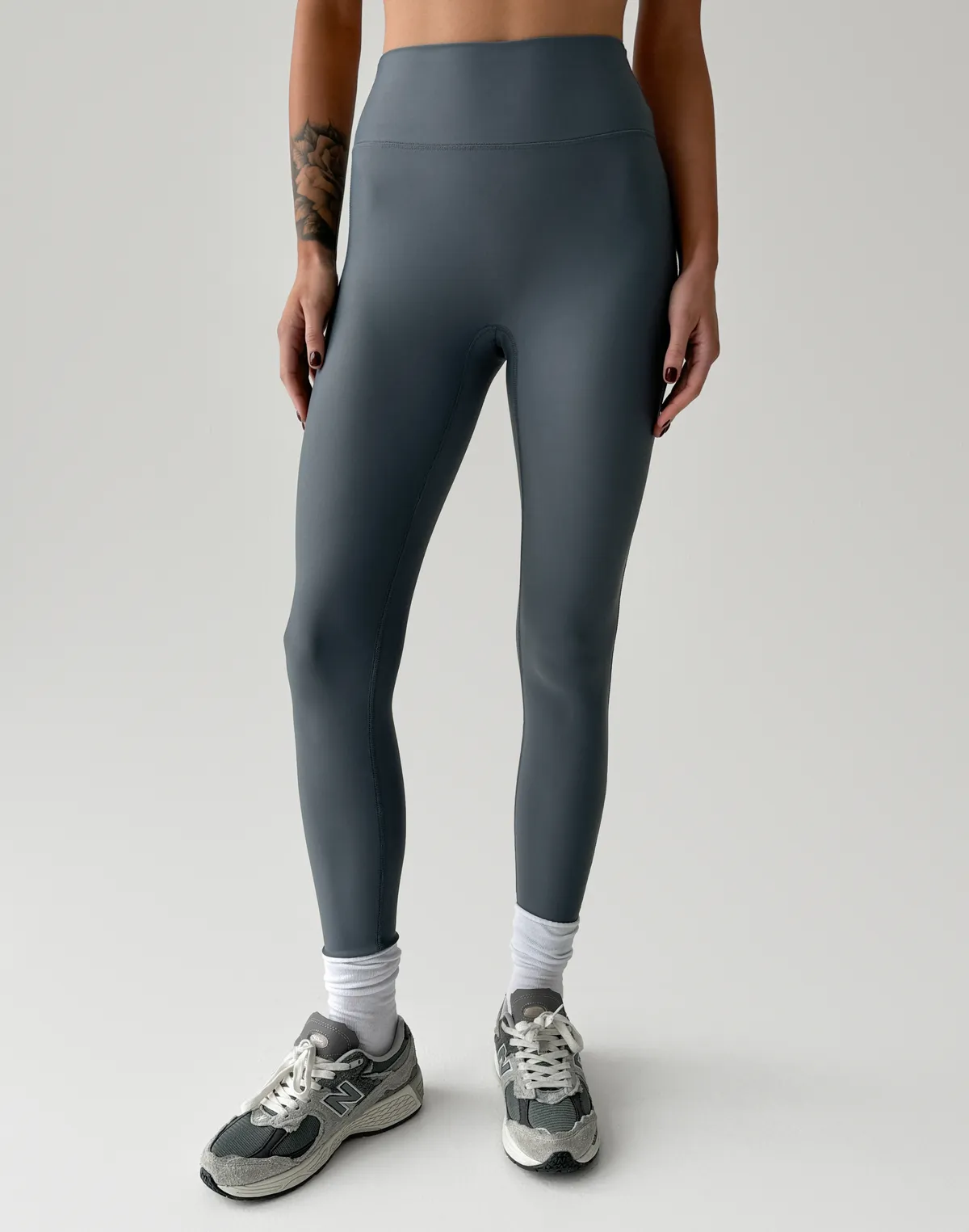 Лосини з високою посадкою спортивні з високоякісного матеріалу, темно-сірі - Фото 1