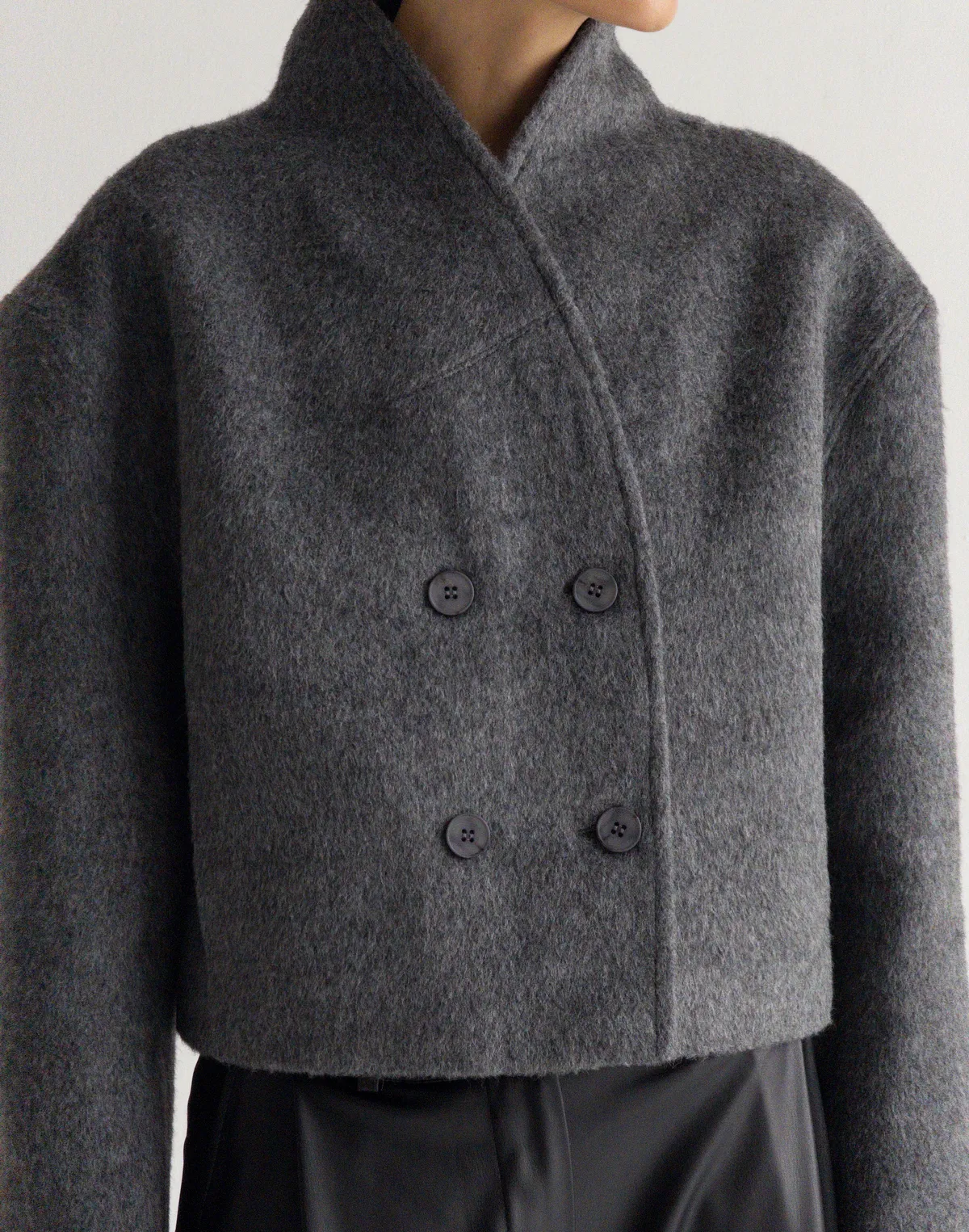 Вкорочене пальто-піджак, сіре - Фото 6