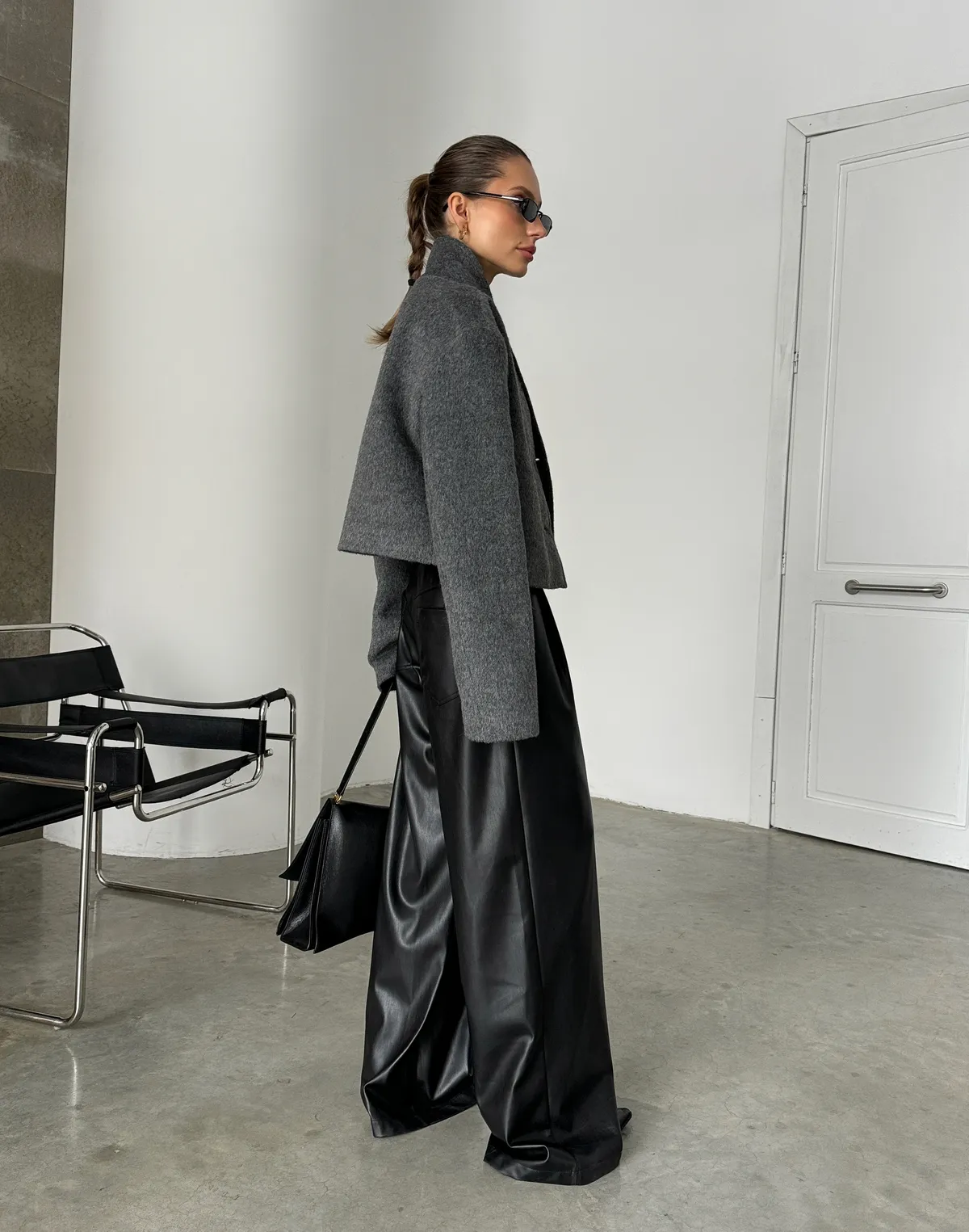 Вкорочене пальто-піджак, сіре - Фото 5