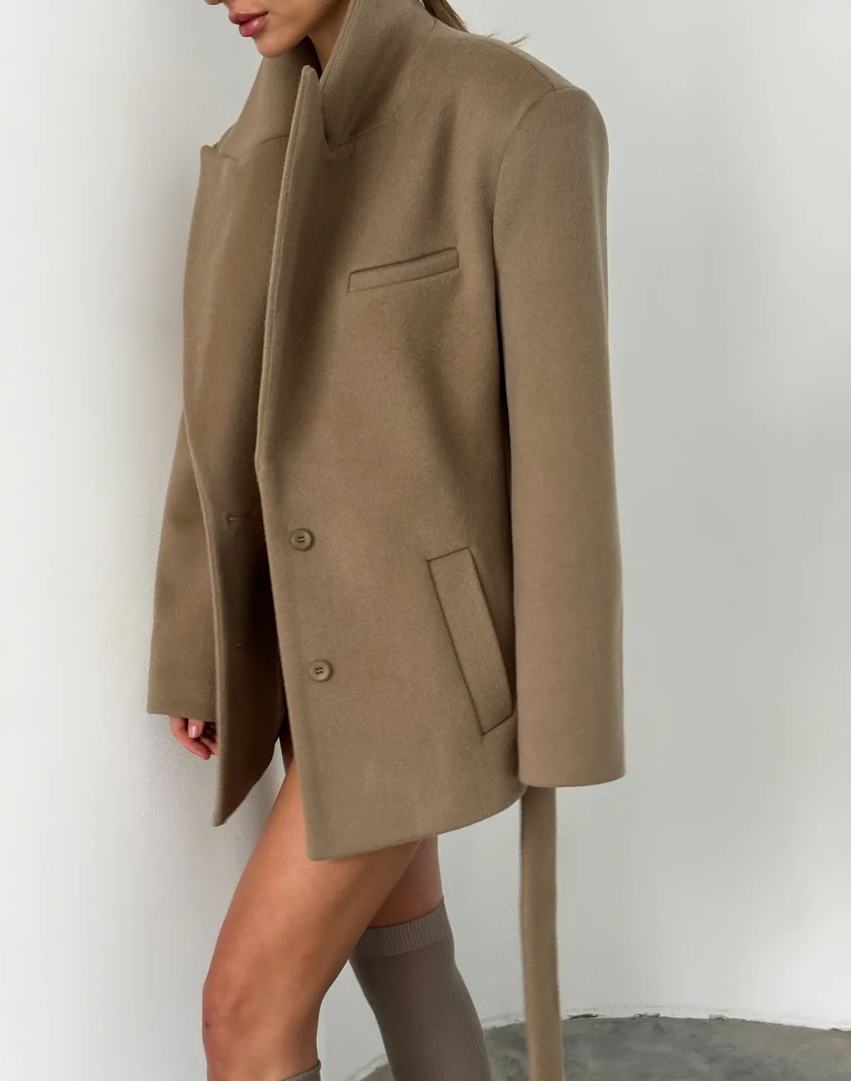 Пальто вкорочене весняне зі 100% вовни, кемел - Фото 6