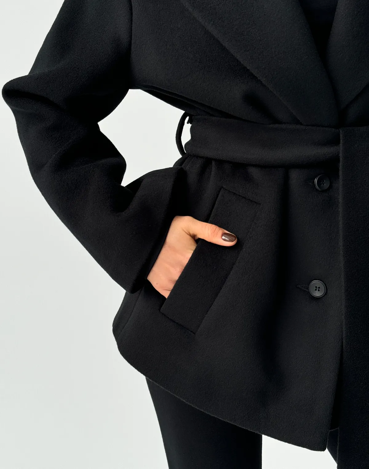 Пальто вкорочене весняне зі 100% вовни, чорне - Фото 5