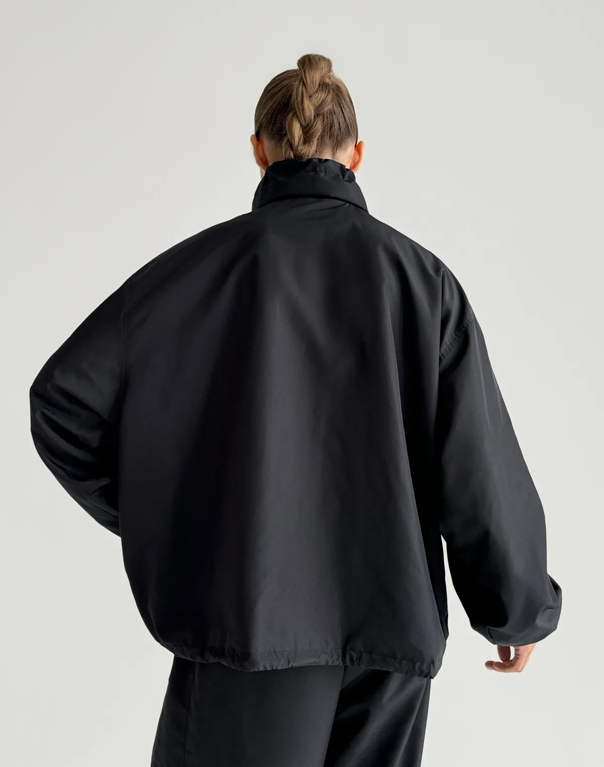 Зіпер з плащової тканини з кишенями, чорний - Фото 2