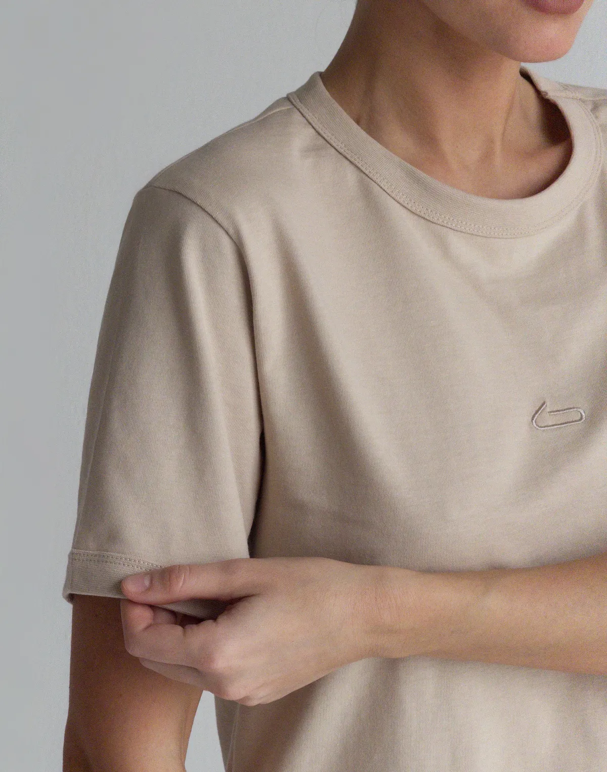 Футболка приталена, нейтральний беж - Фото 7