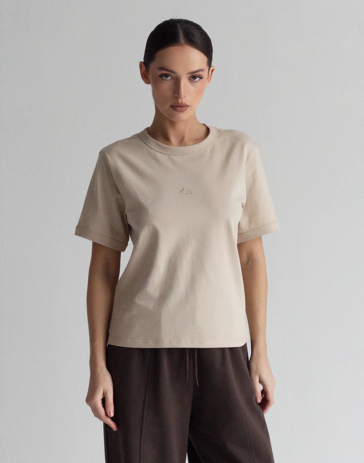 Футболка приталена, нейтральний беж - Фото 3