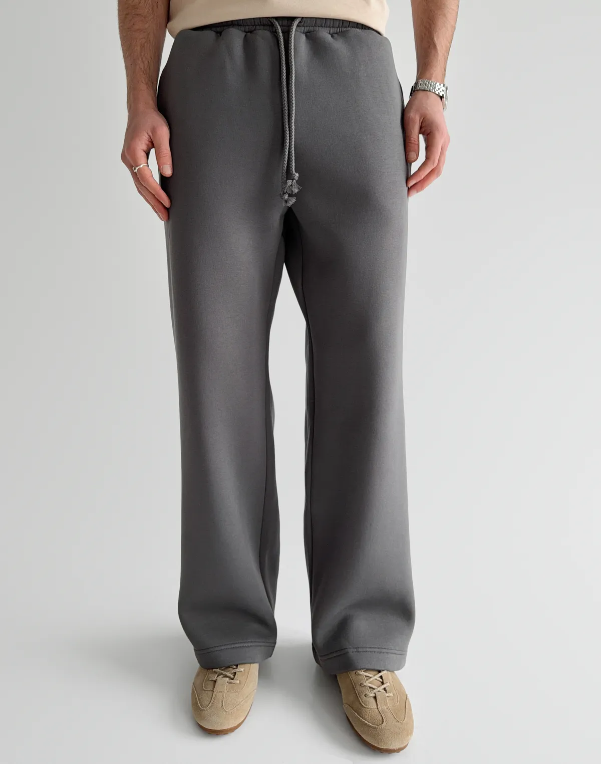 Штани спортивні чоловічі базові зі шнурком, темний сірий - Фото 1