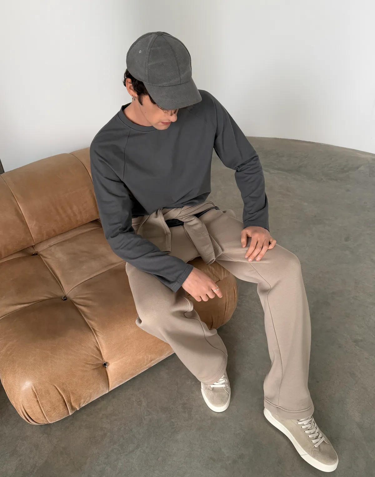 Штани спортивні чоловічі базові зі шнурком, лате - Фото 7