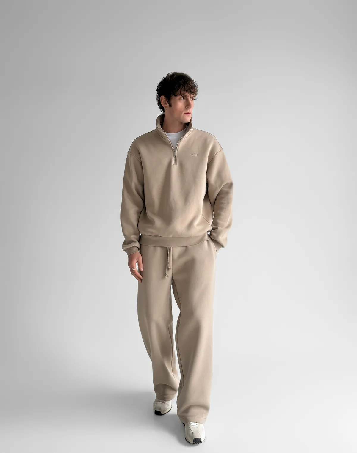 Штани спортивні чоловічі базові зі шнурком, лате - Фото 6