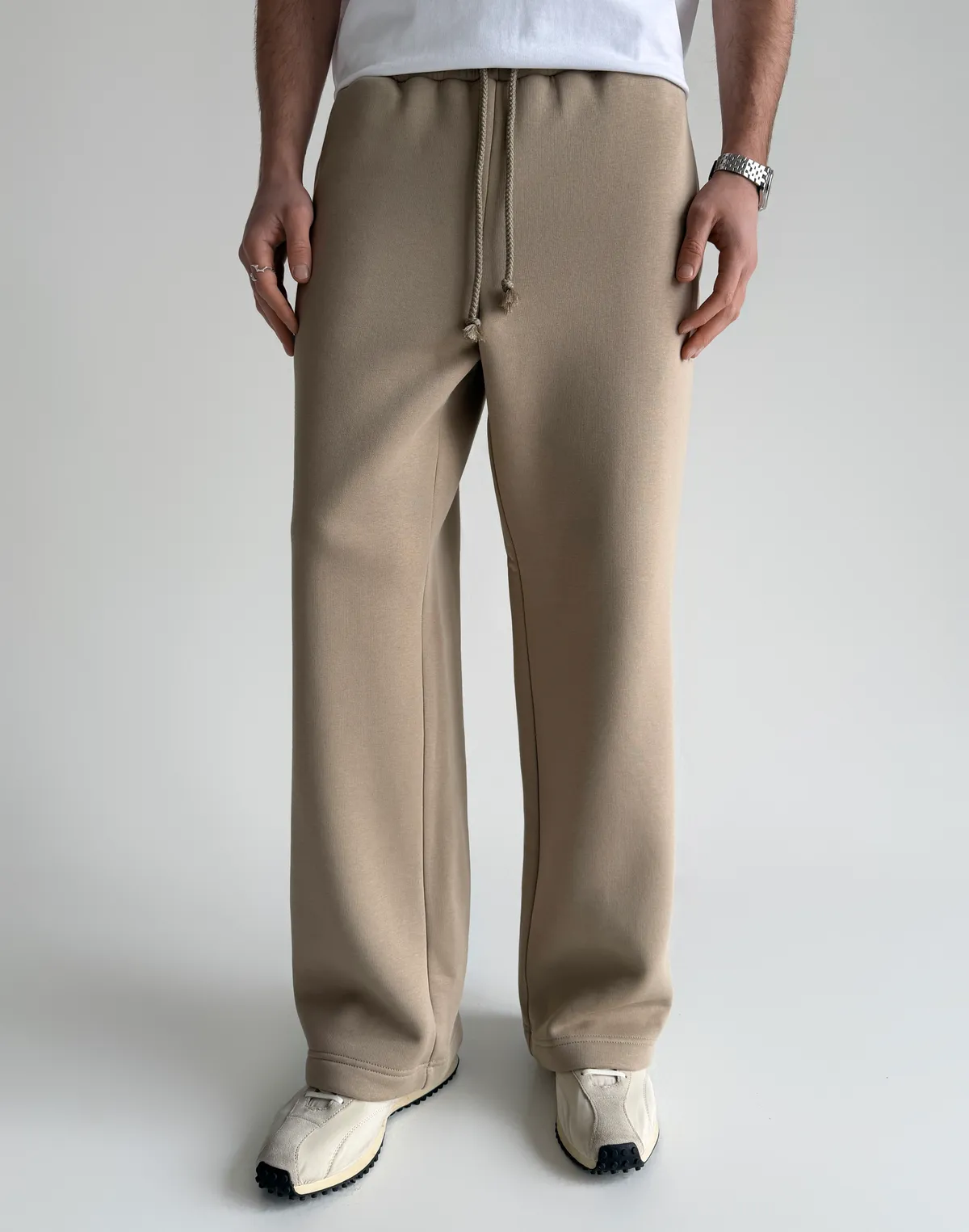 Штани спортивні чоловічі базові зі шнурком, лате - Фото 1