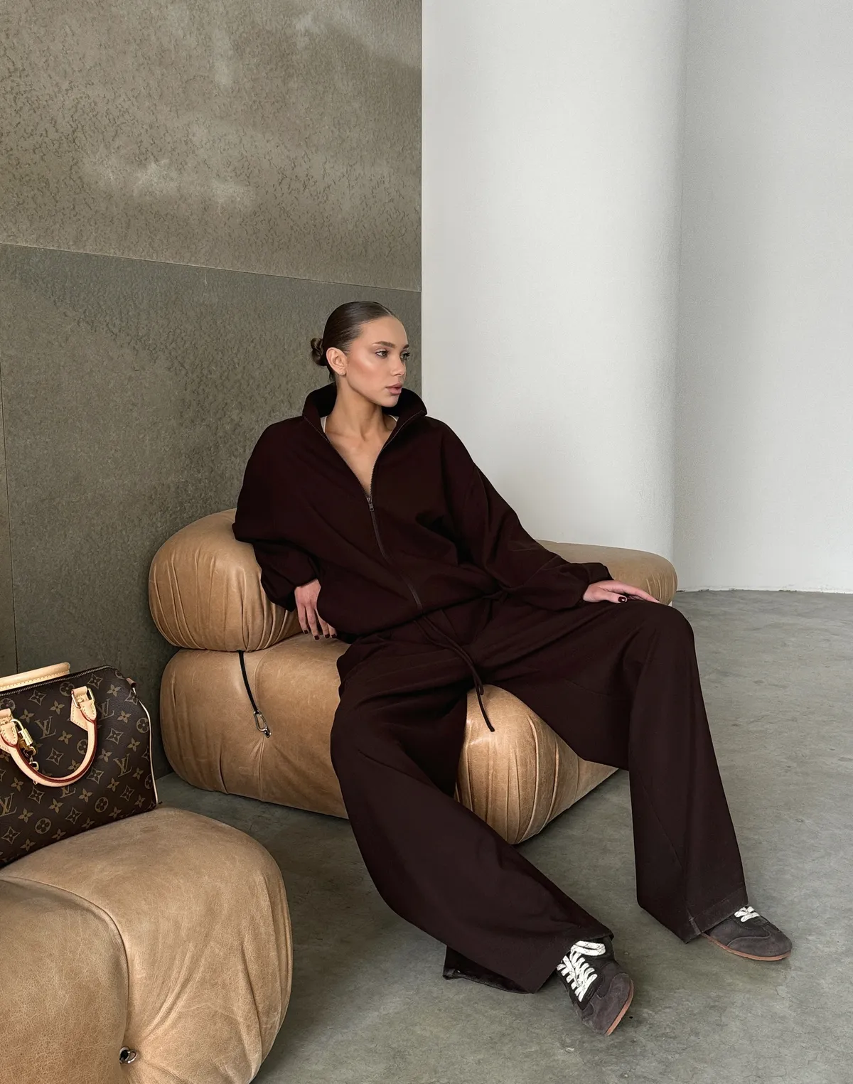 Штани супер вільного крою повної довжини, шоколадні - Фото 8