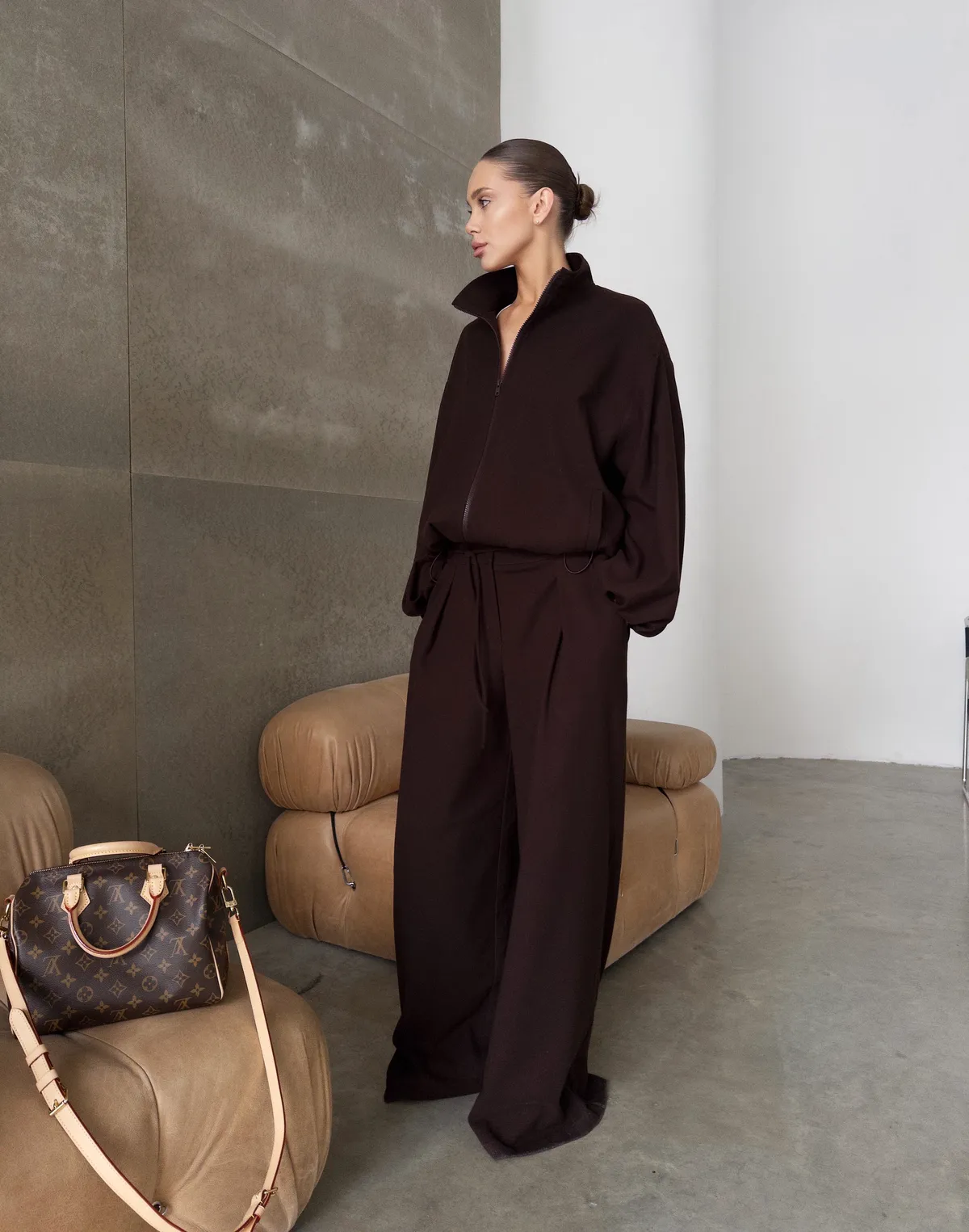 Штани супер вільного крою повної довжини, шоколадні - Фото 7