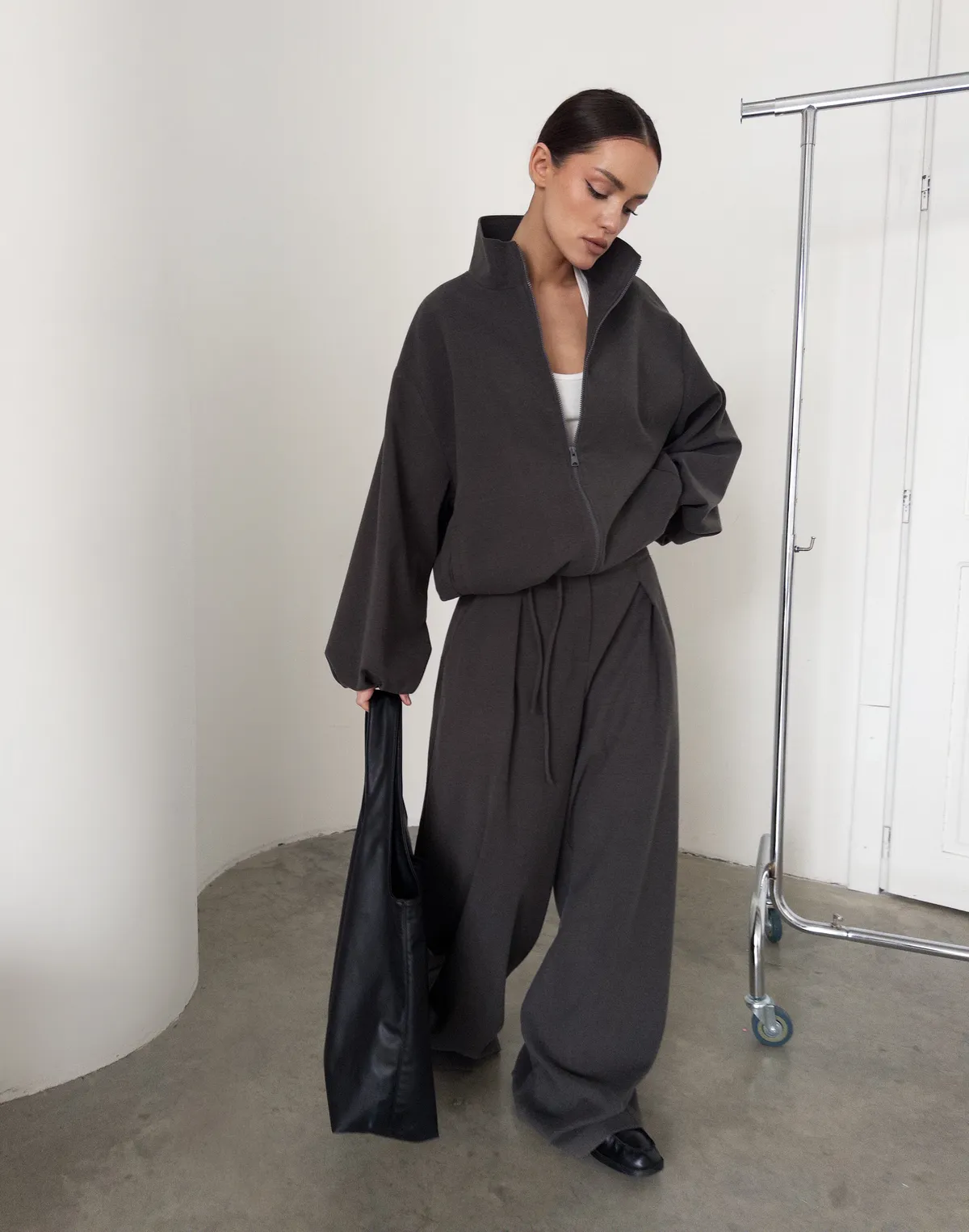 Жакет-бомбер з костюмної тканини, графітовий - Фото 3