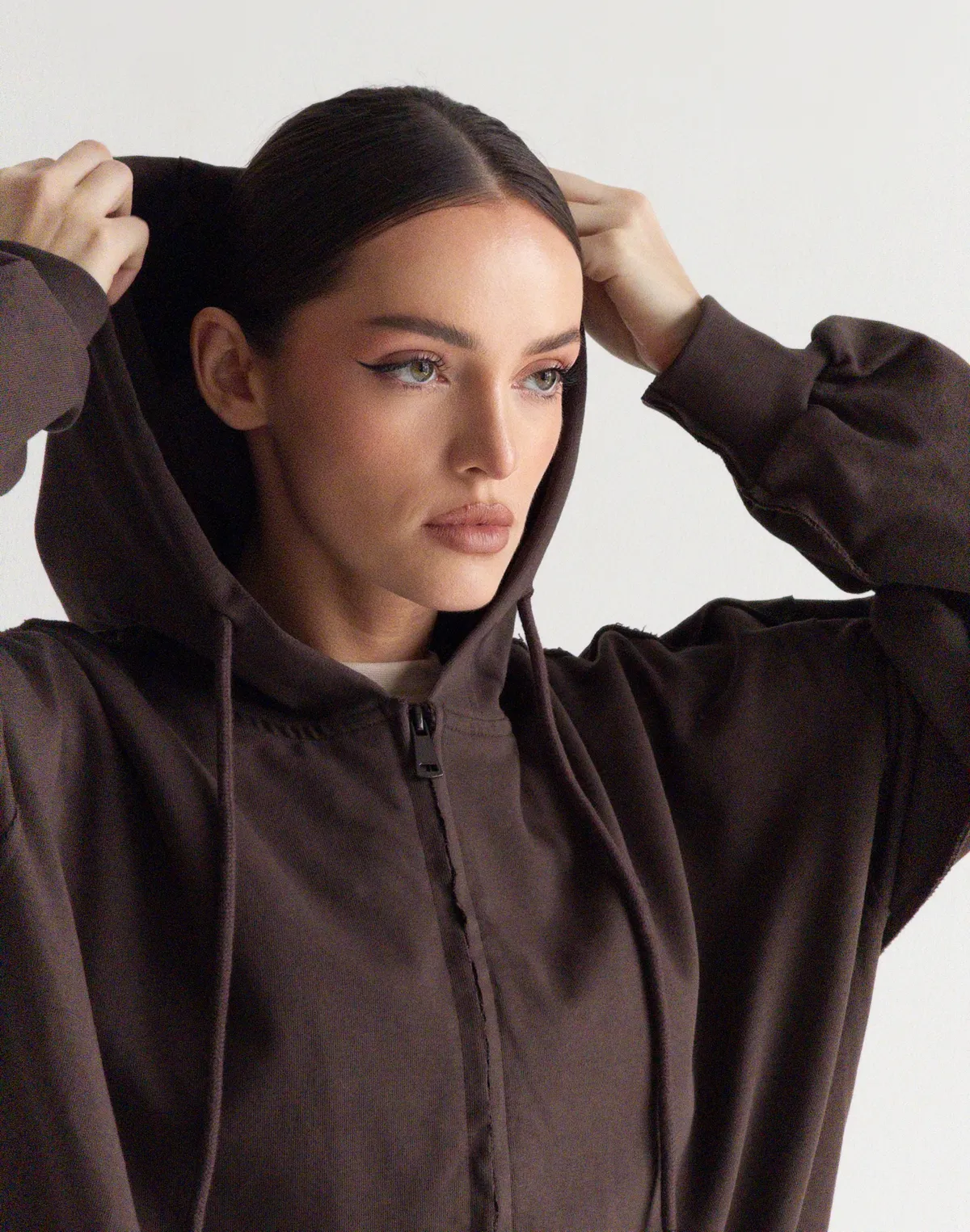 Зіпер оверсайз з декоративними швами, шоколад - Фото 8