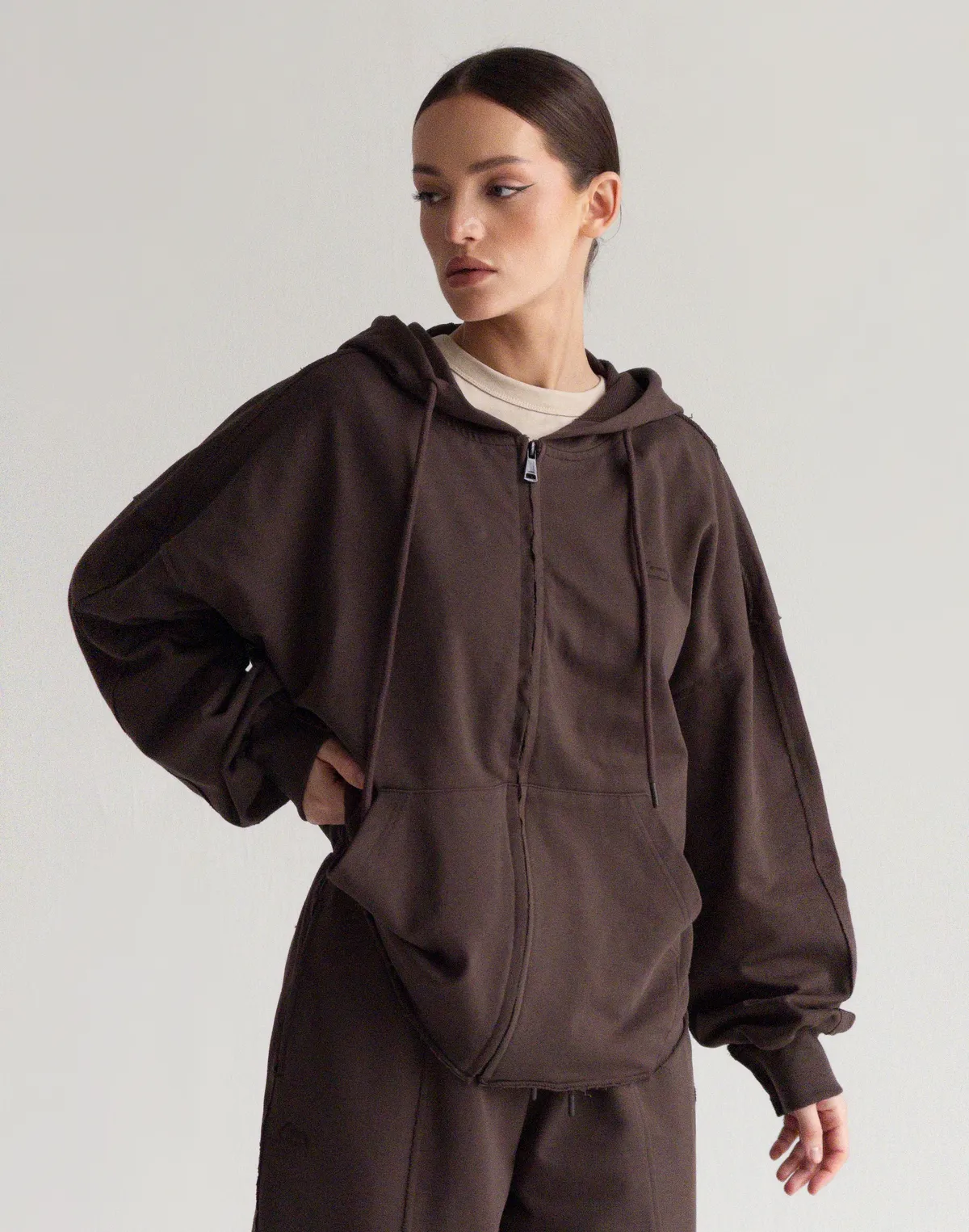 Зіпер оверсайз з декоративними швами, шоколад - Фото 5